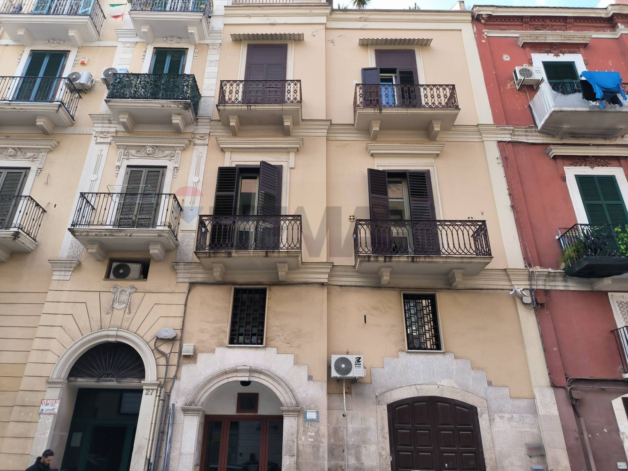 Edificio all'aperto