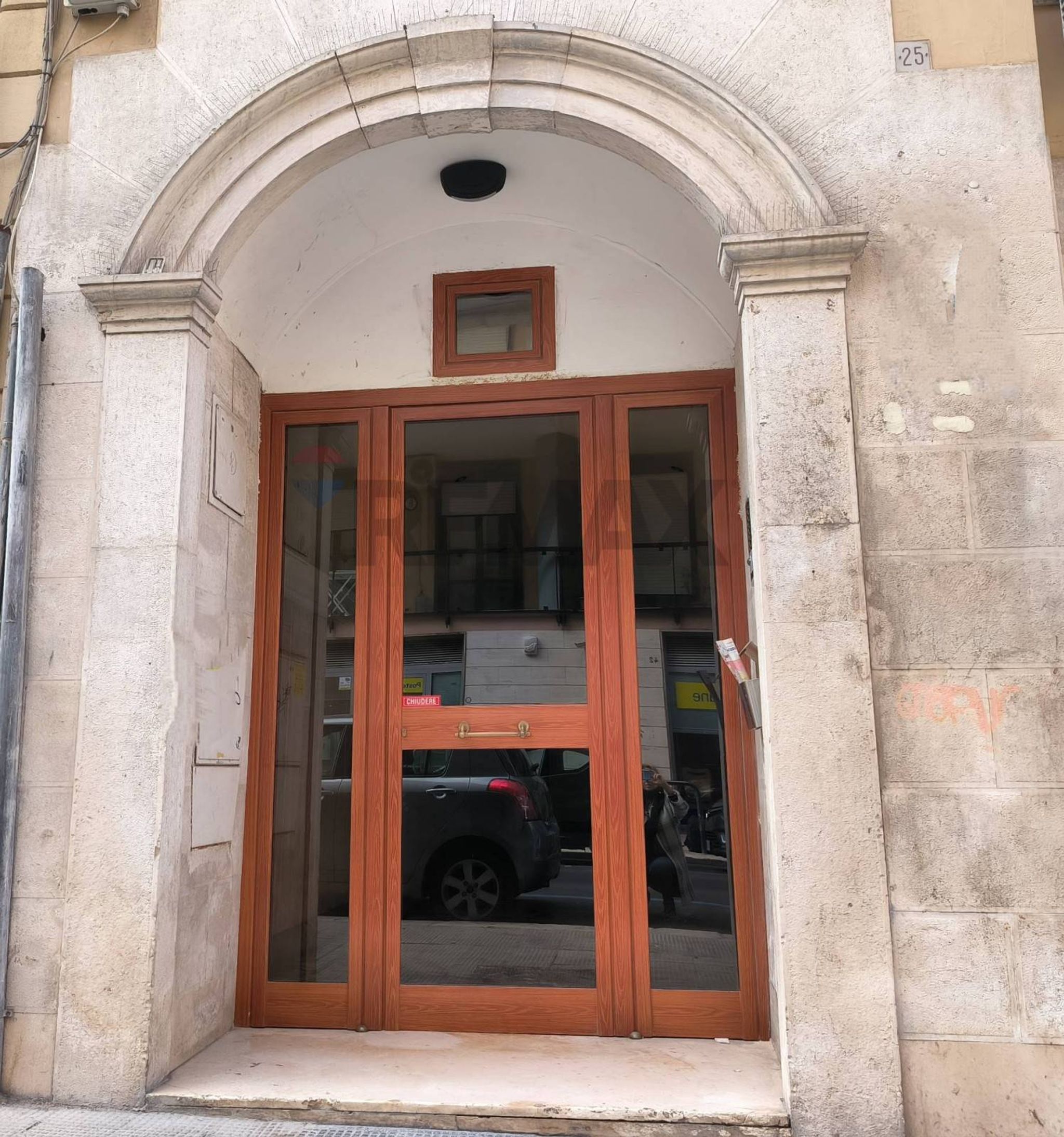 Edificio all'aperto