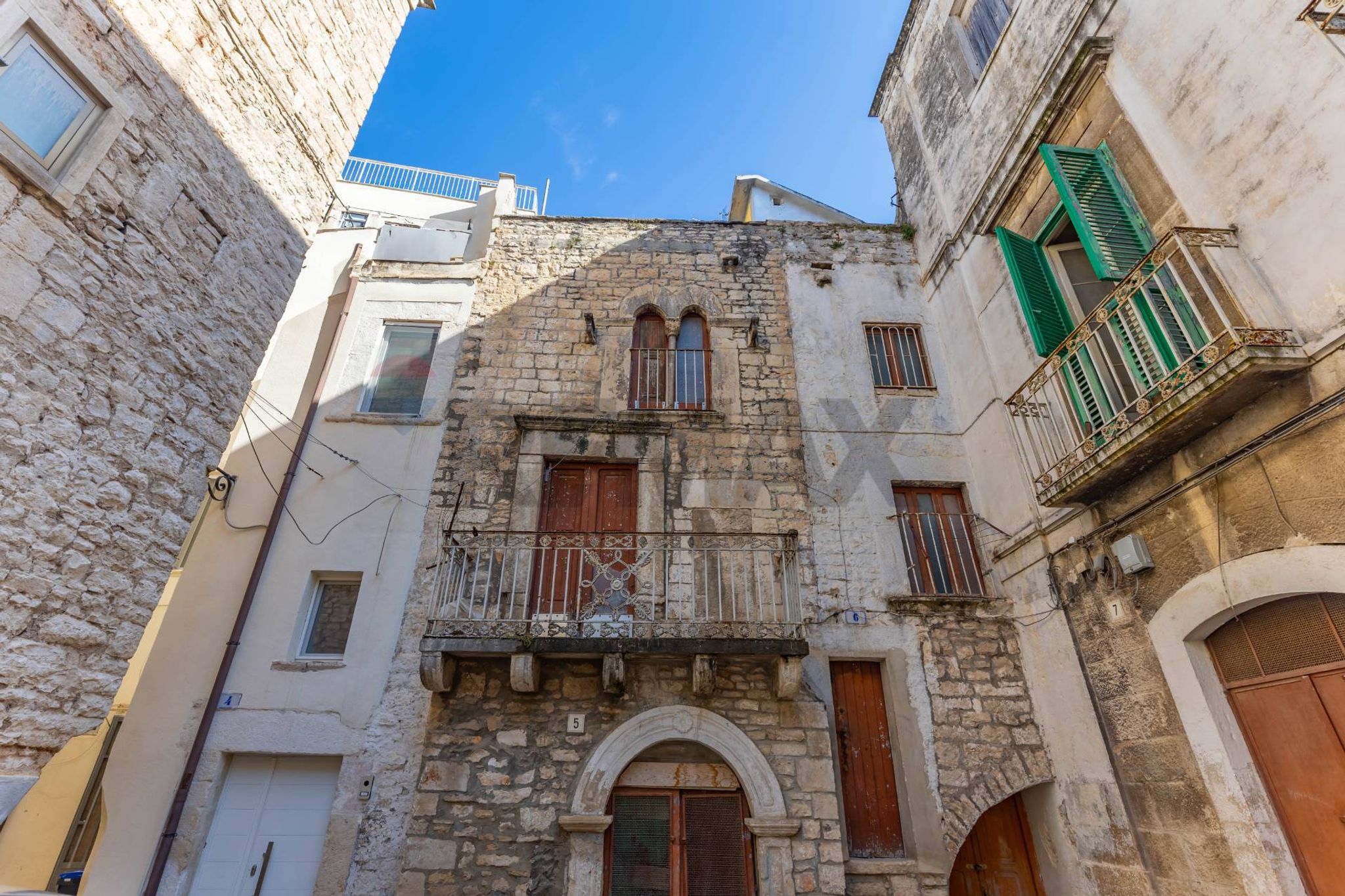 Edificio all'aperto