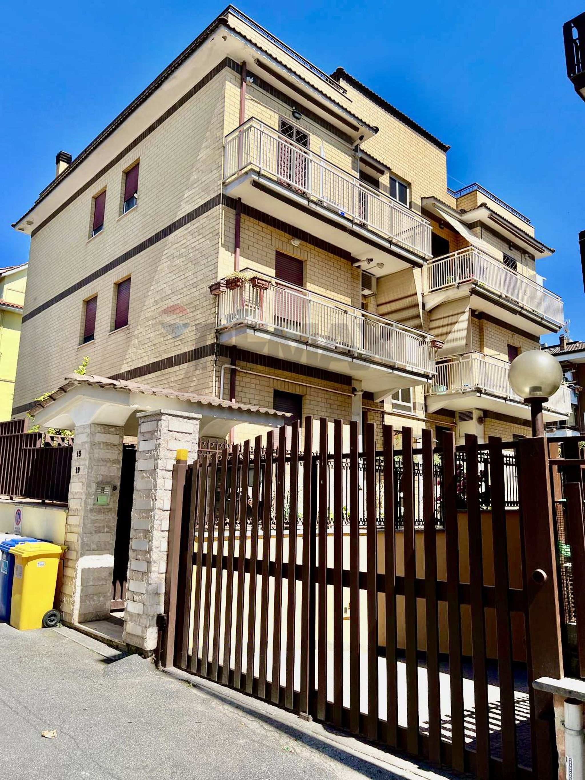Edificio all'aperto