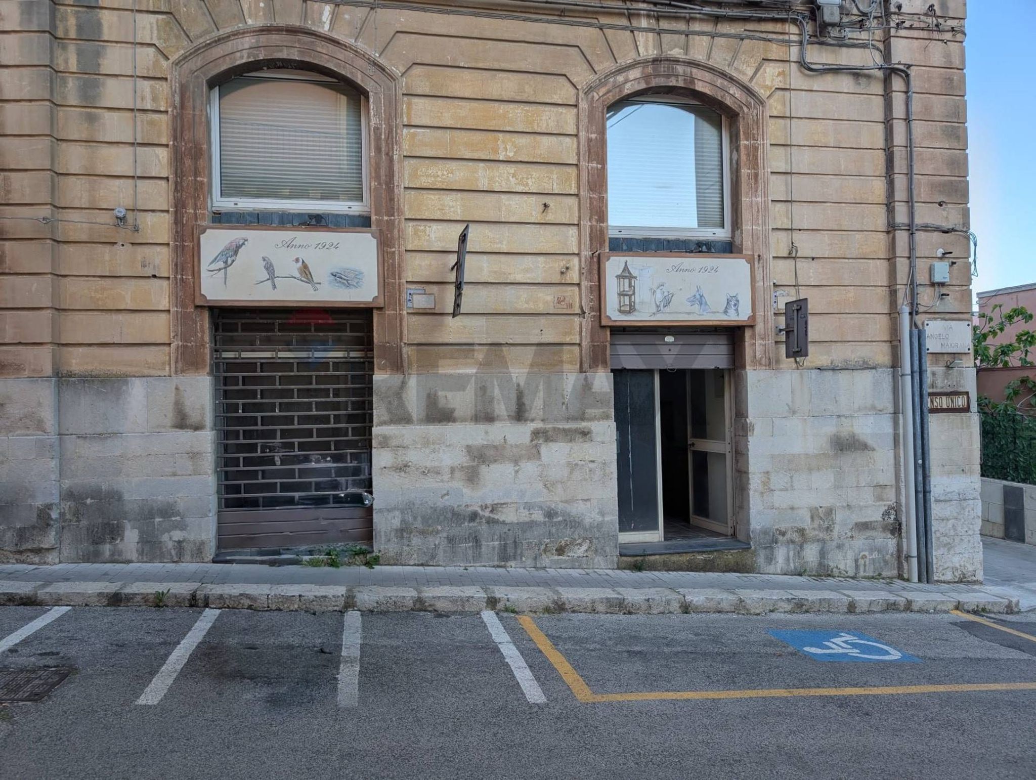 Edificio all'aperto