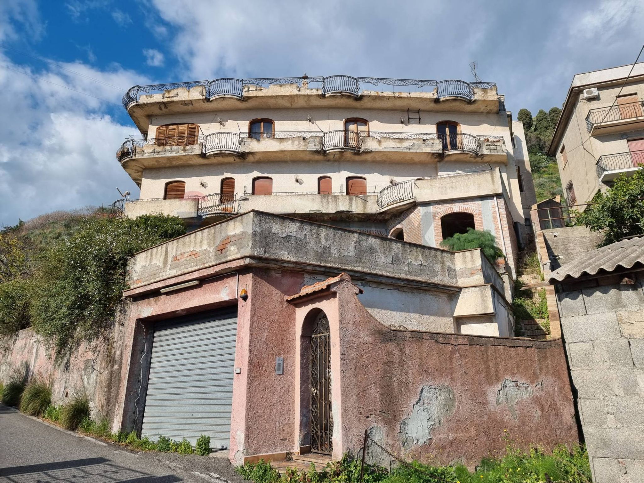 Edificio all'aperto