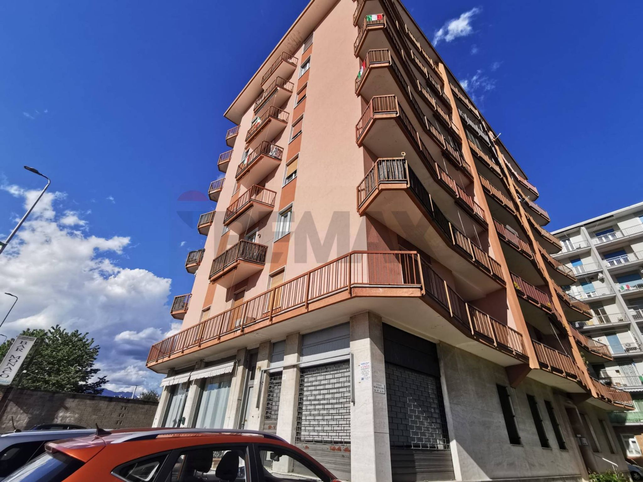 Edificio all'aperto