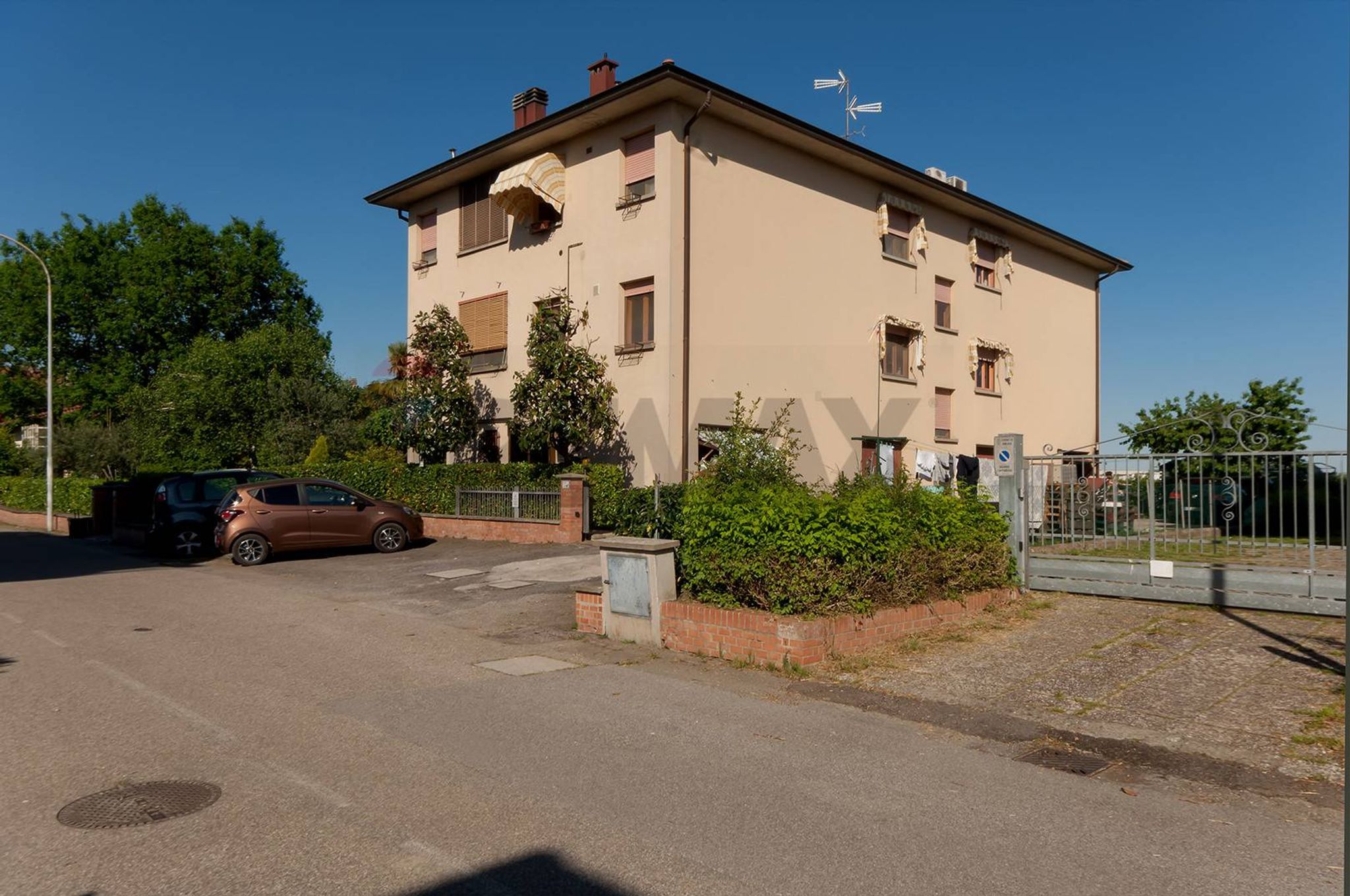 Edificio all'aperto