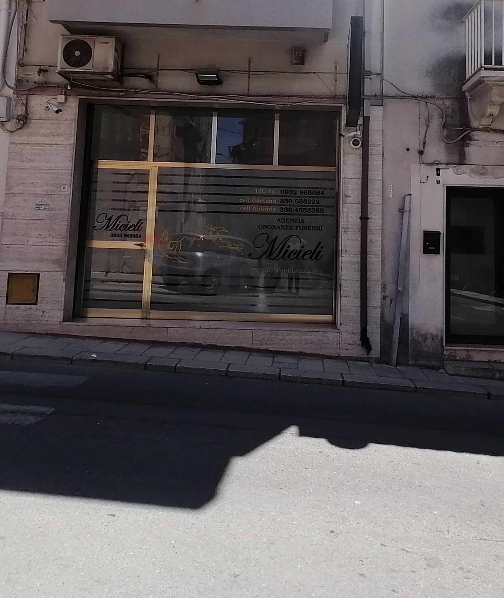 Edificio all'aperto