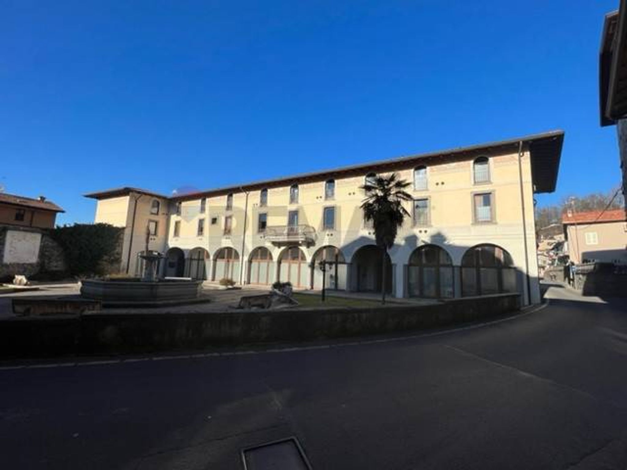 Edificio all'aperto