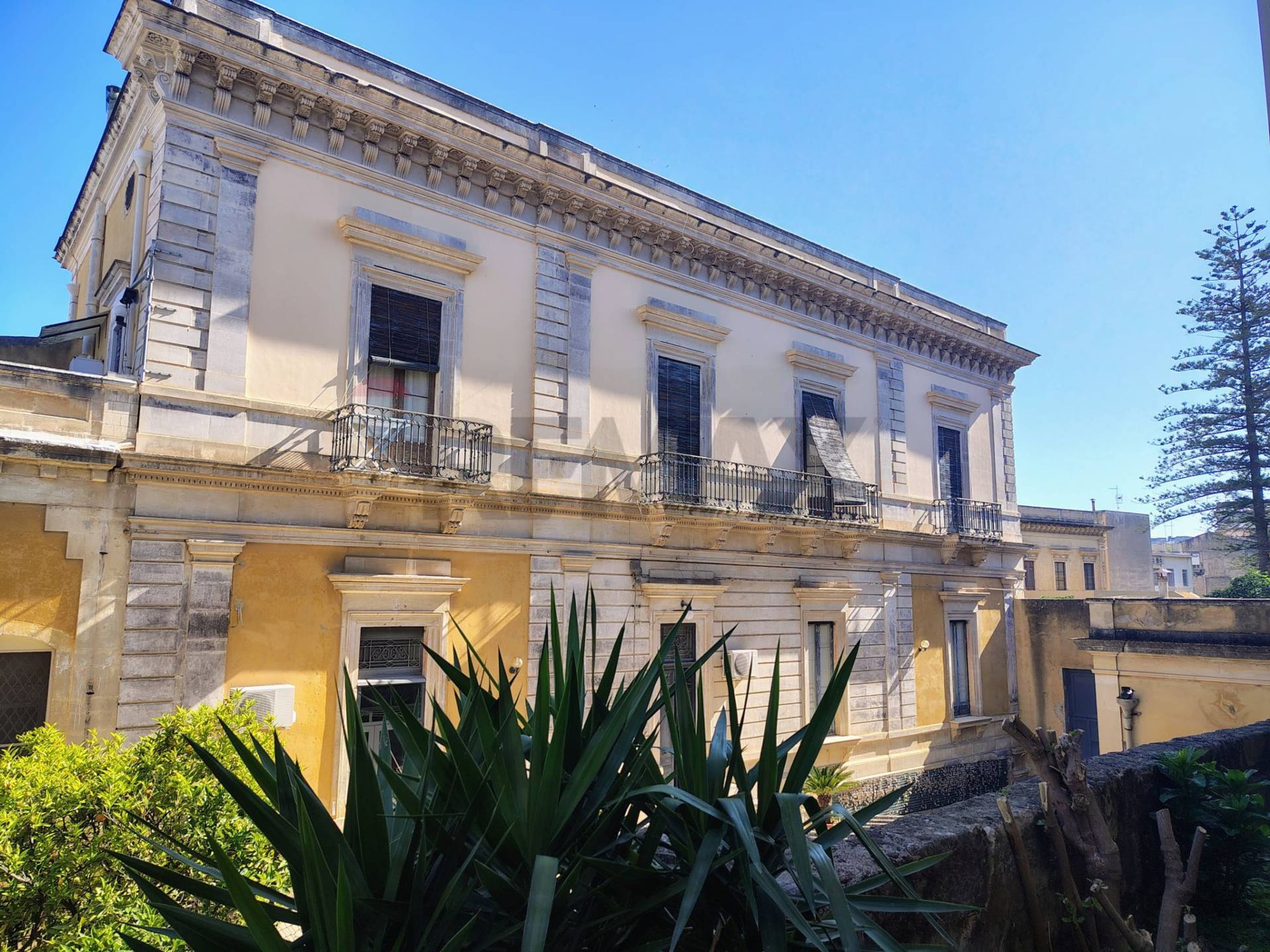 Edificio all'aperto