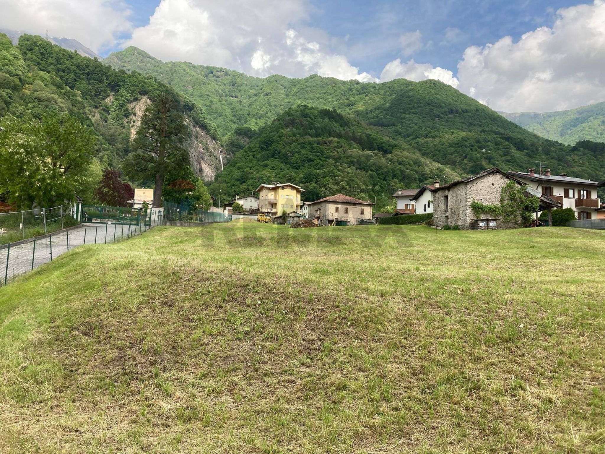 Property in Introbio