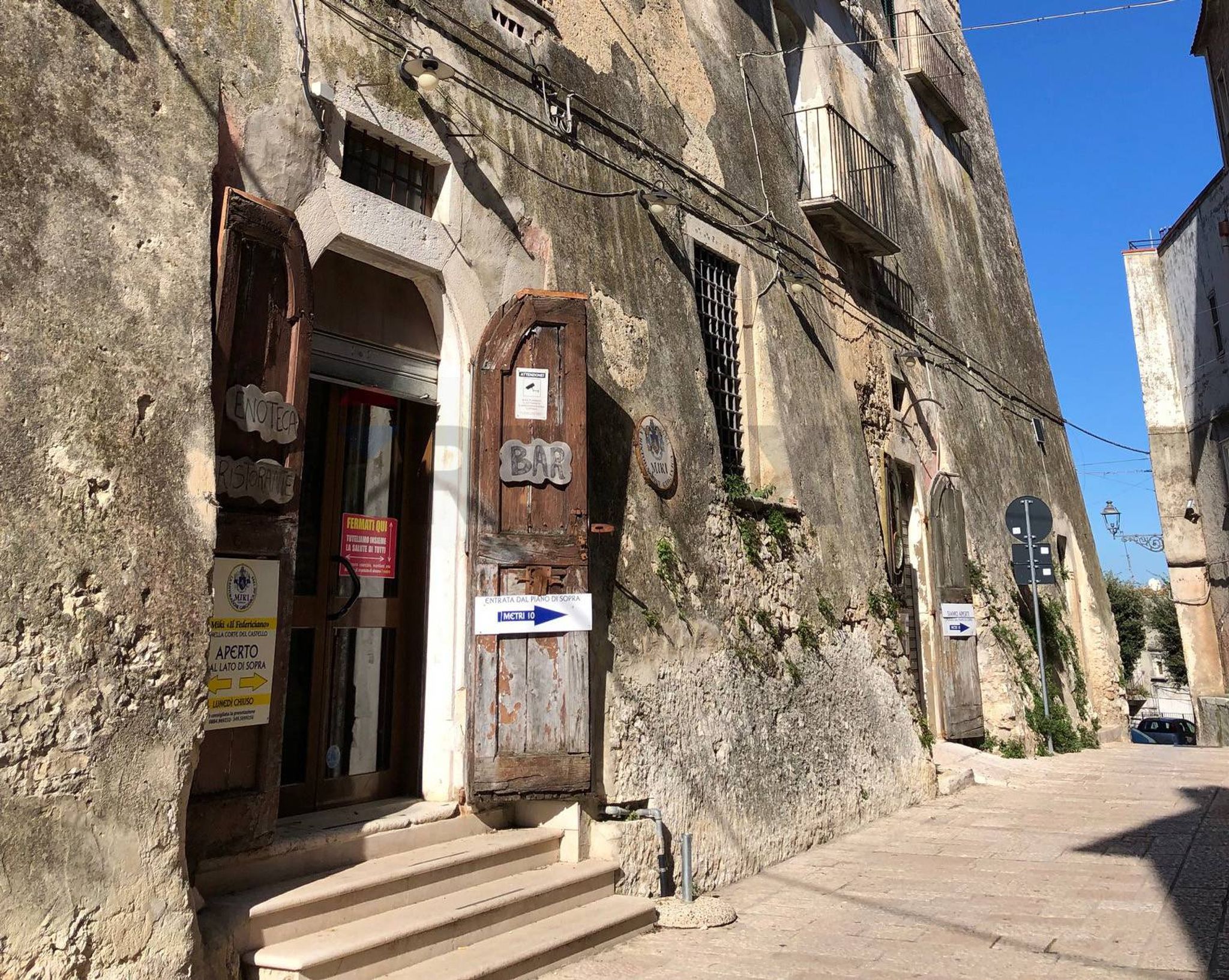 Edificio all'aperto