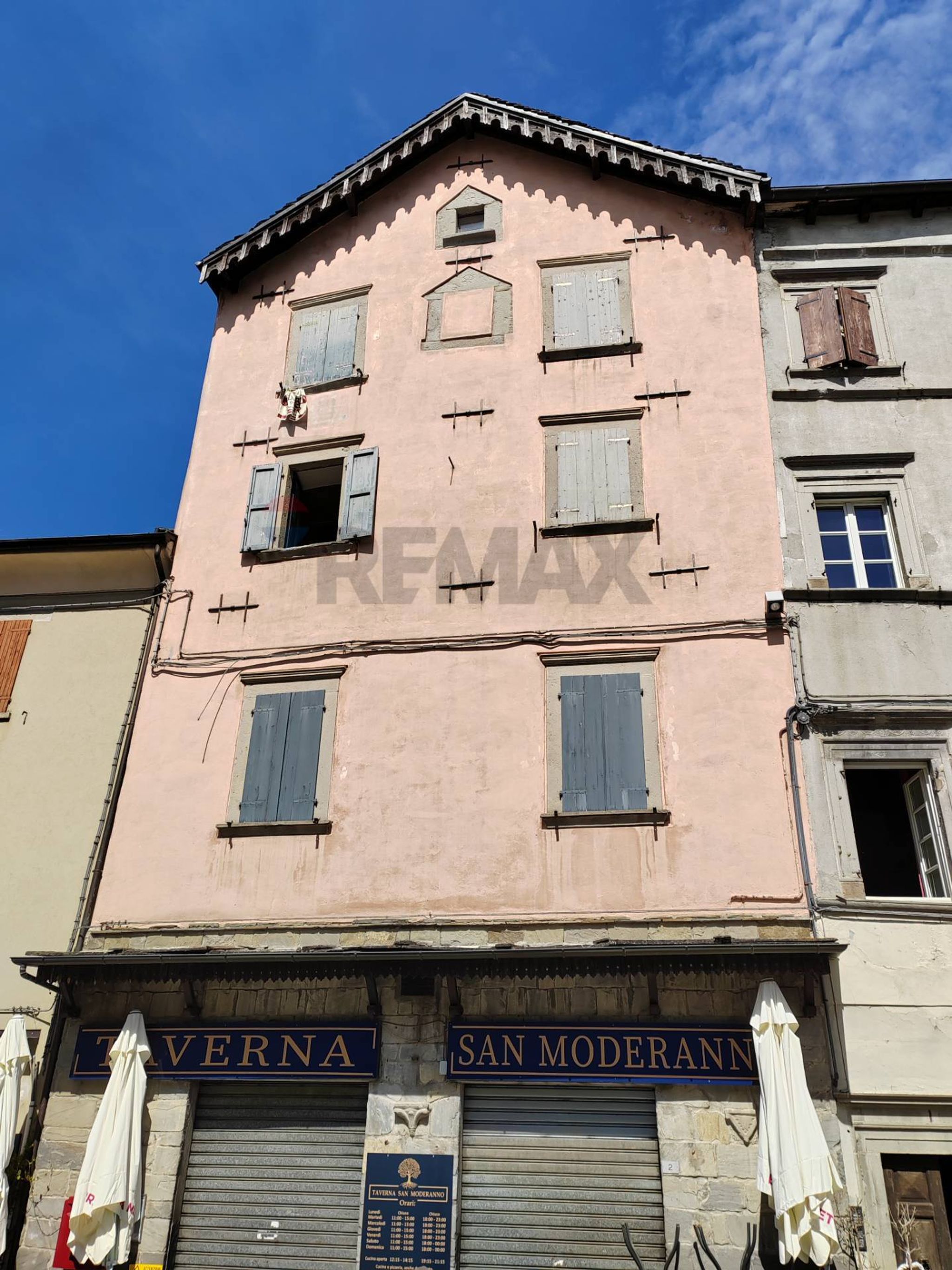 Esterno