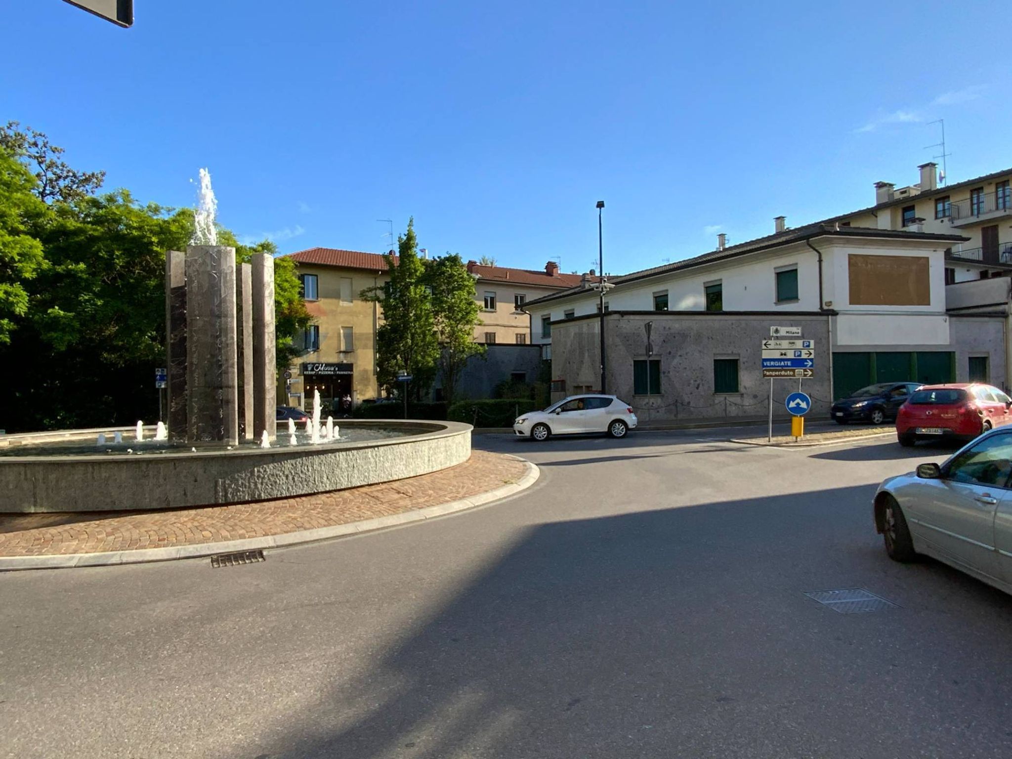 Edificio all'aperto