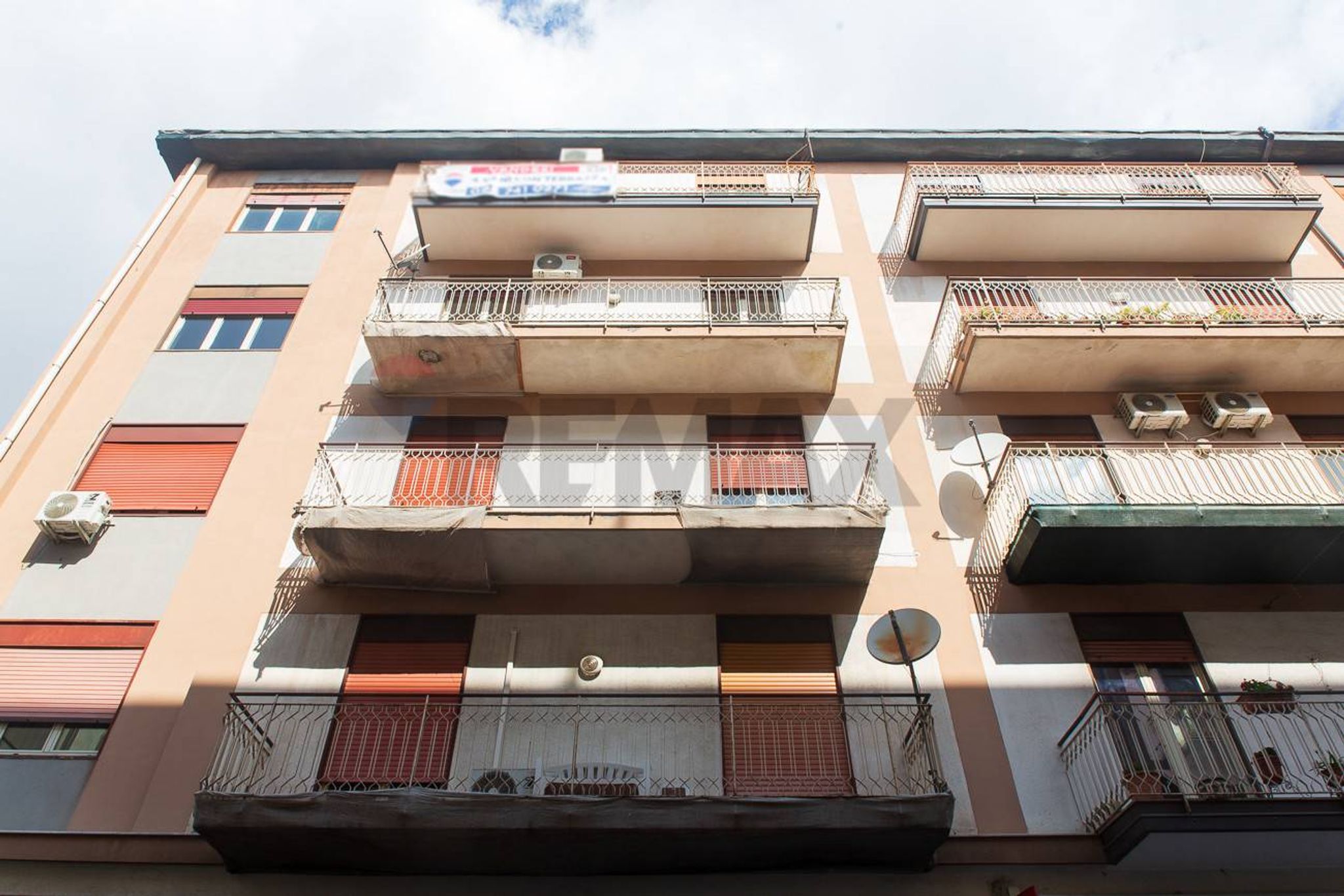 Edificio all'aperto