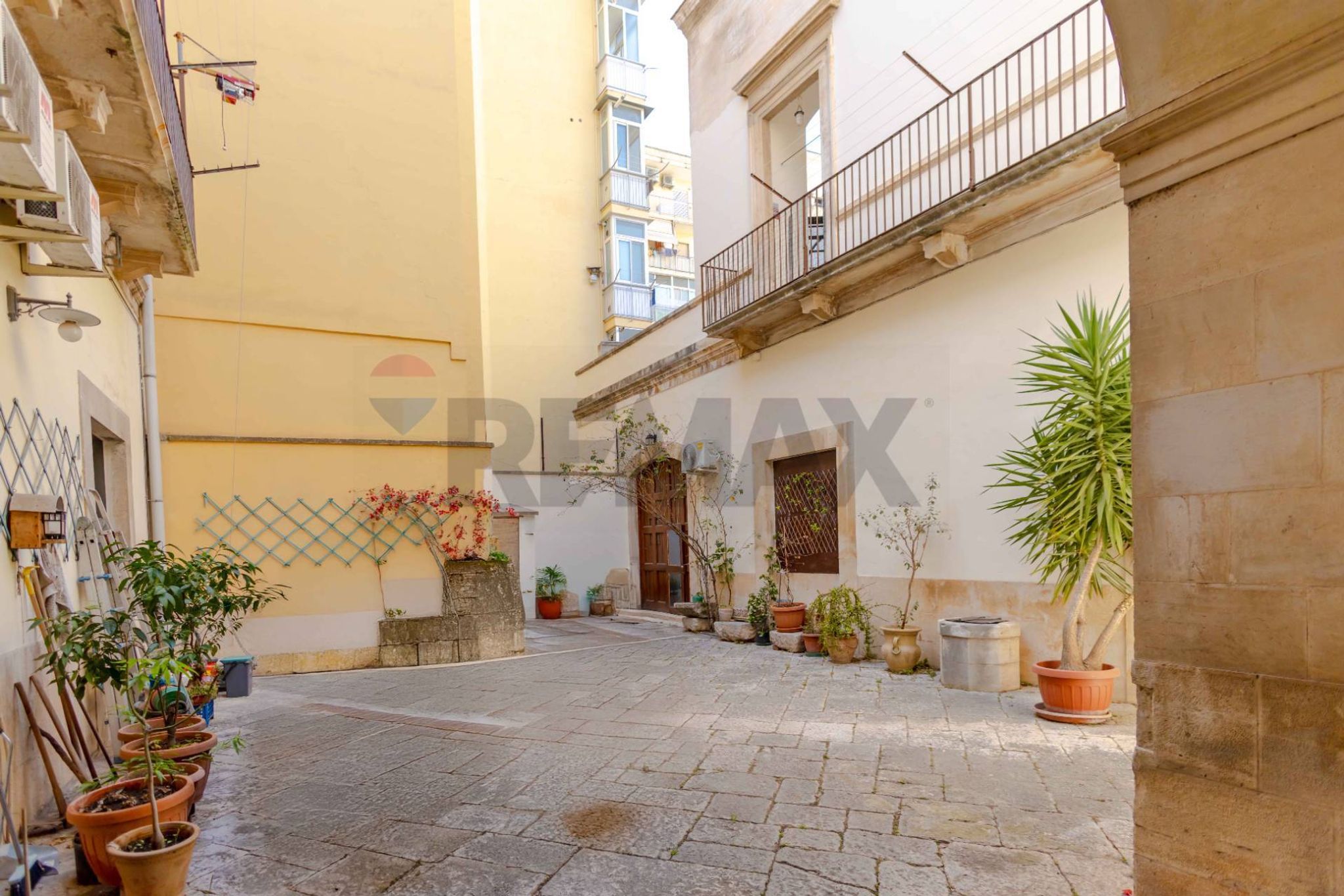 Edificio all'aperto