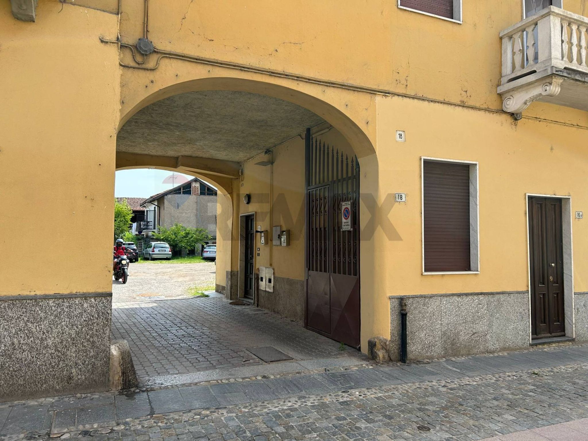 Edificio all'aperto