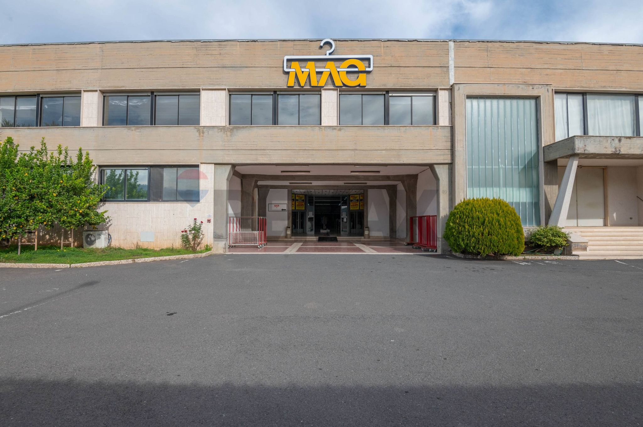 Edificio all'aperto