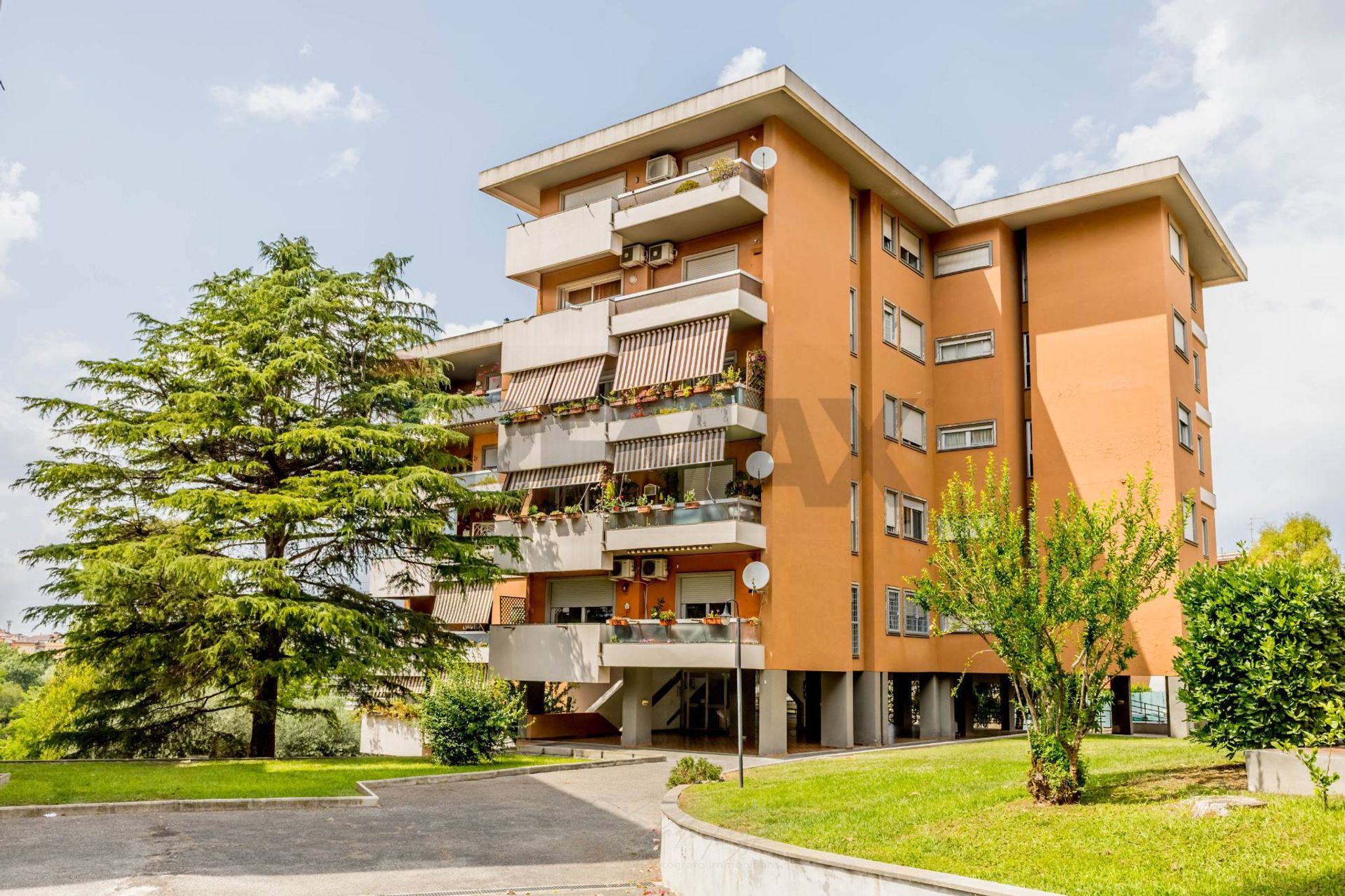 Edificio all'aperto