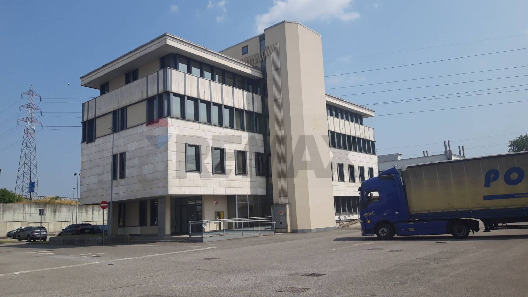 Edificio all'aperto
