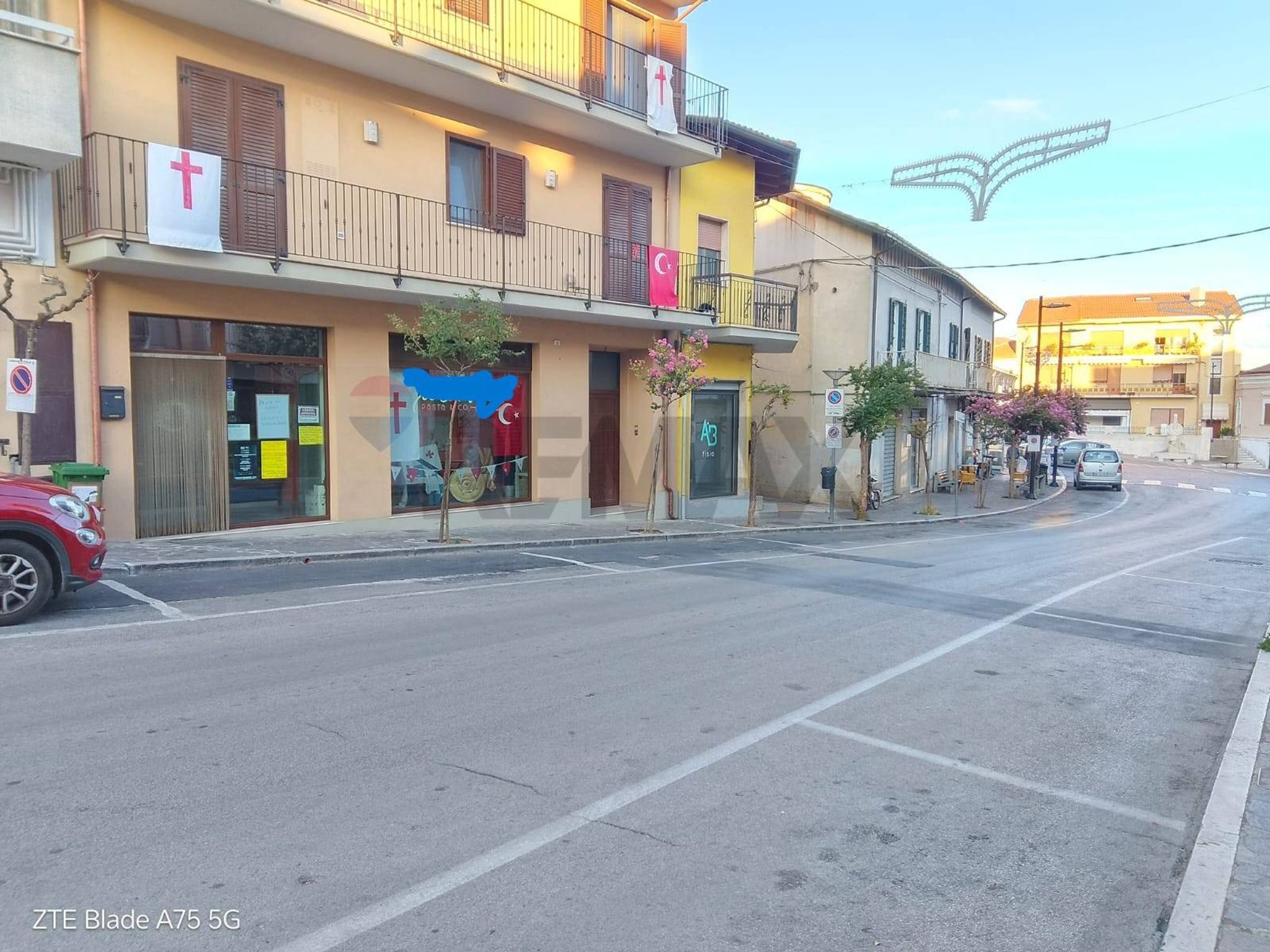 Property in Tollo