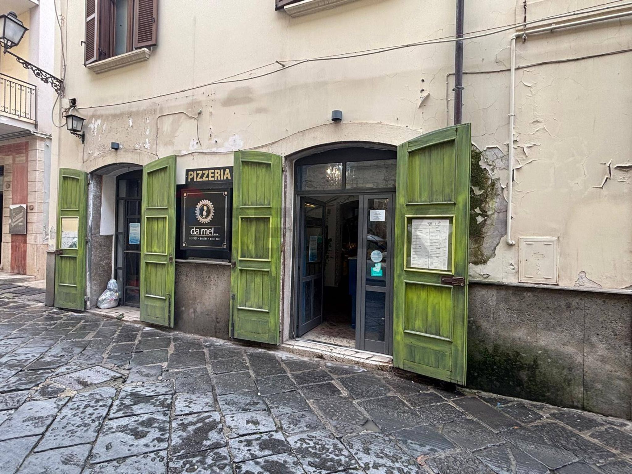 Edificio all'aperto