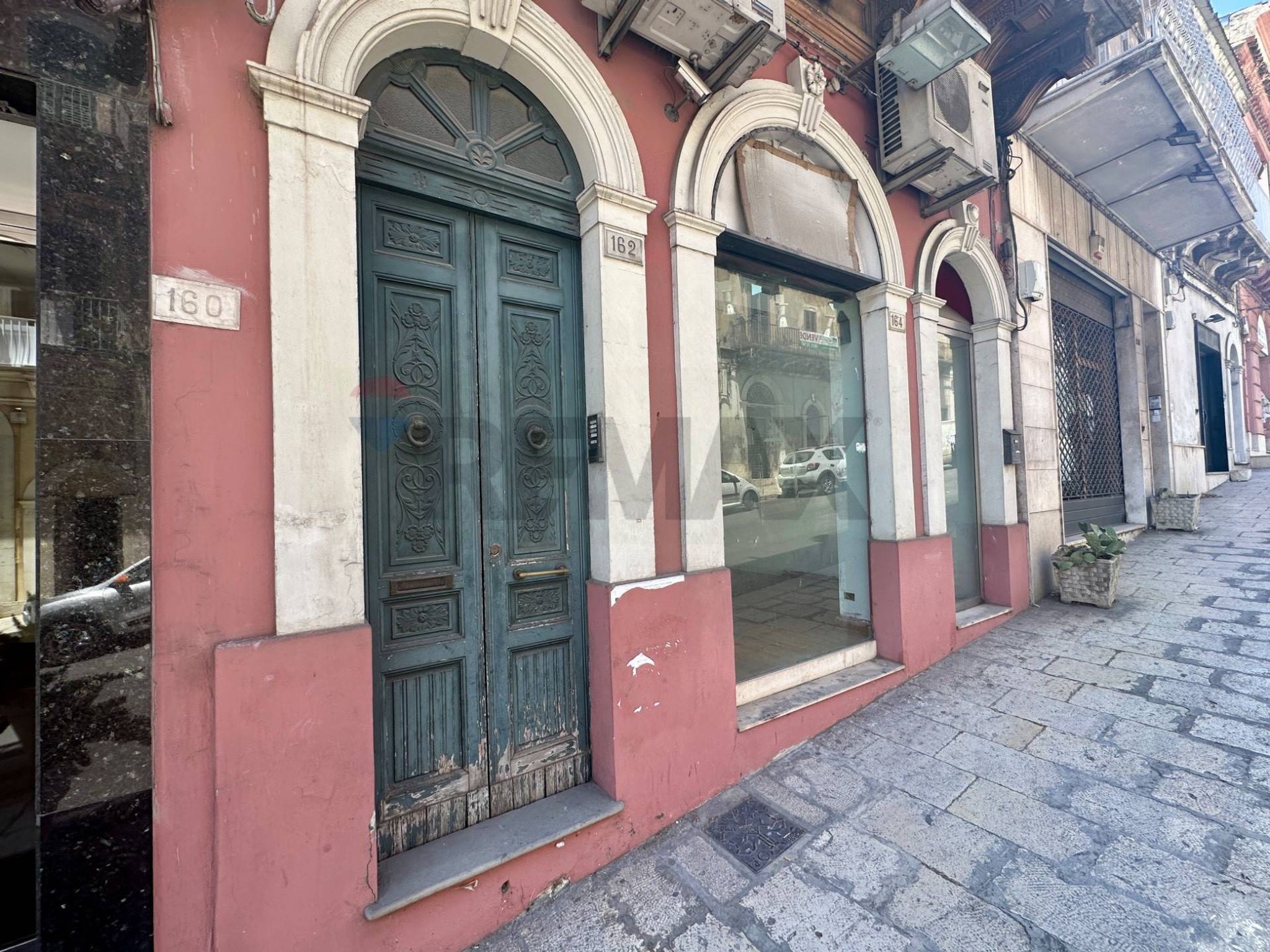 Edificio all'aperto