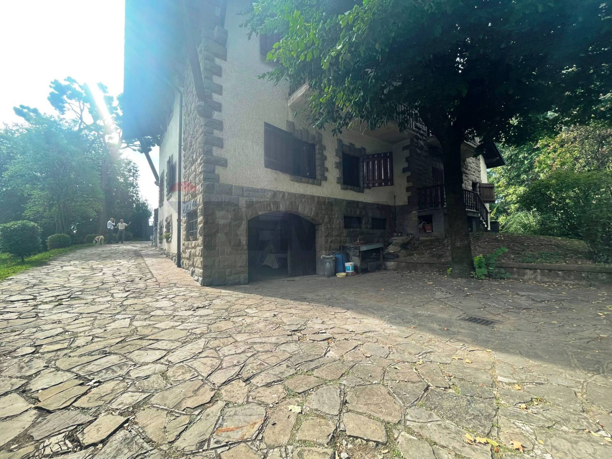 Edificio all'aperto
