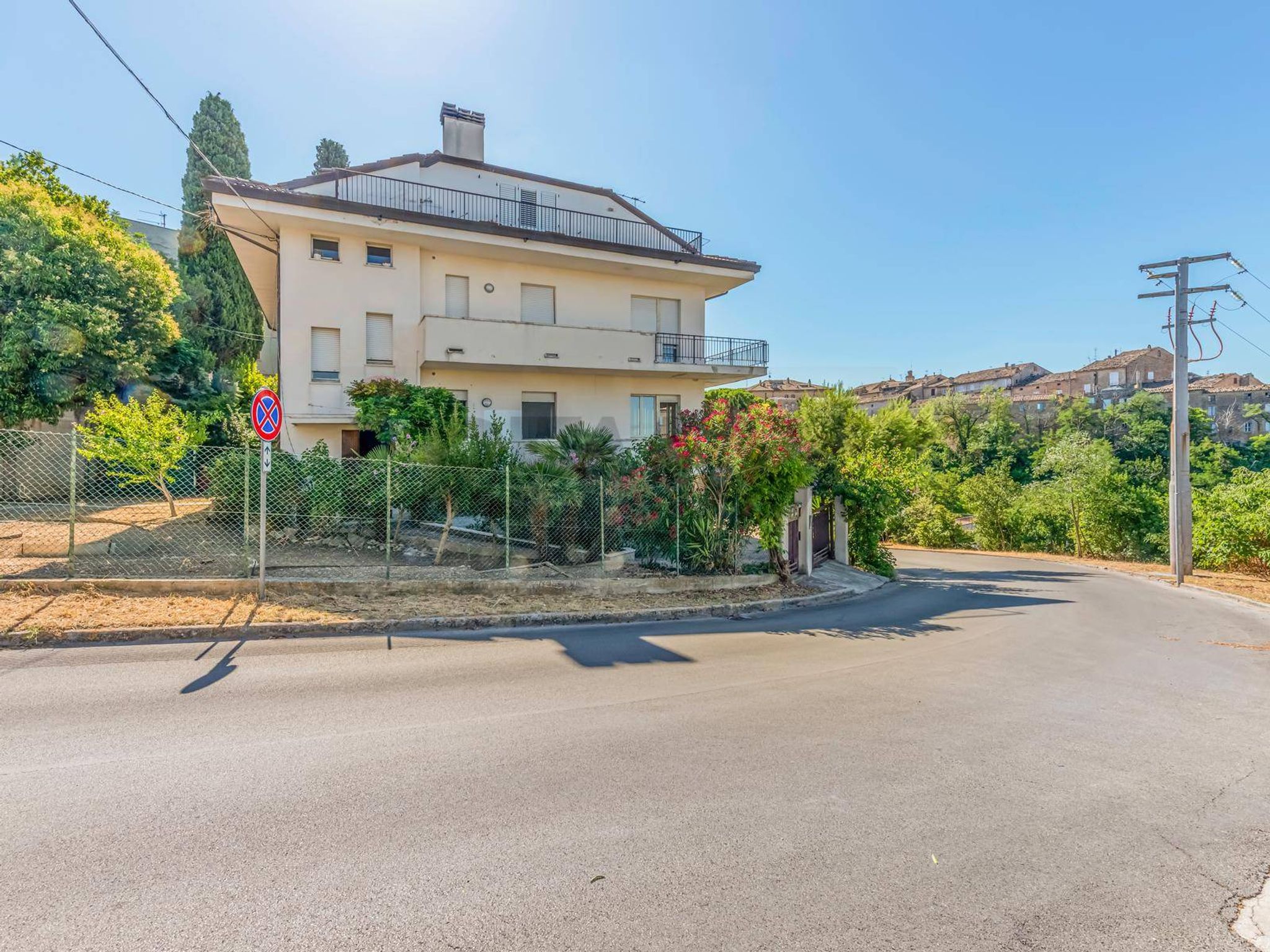 Edificio all'aperto