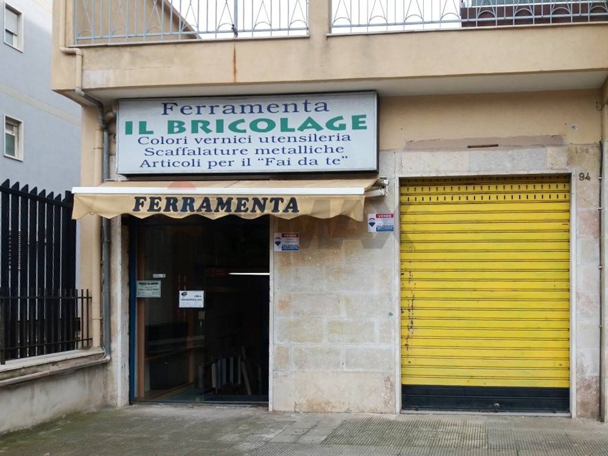Edificio all'aperto