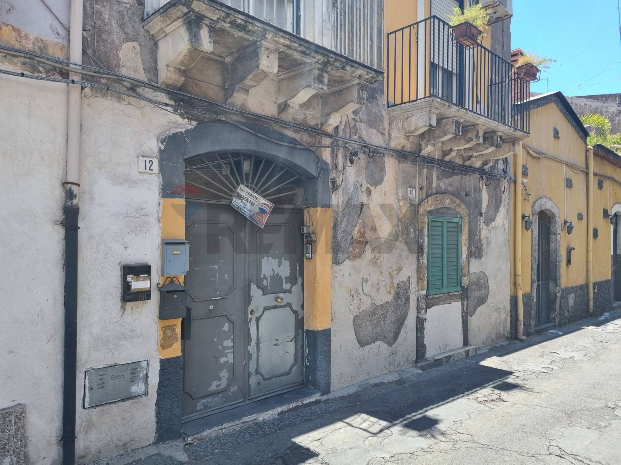 Edificio all'aperto