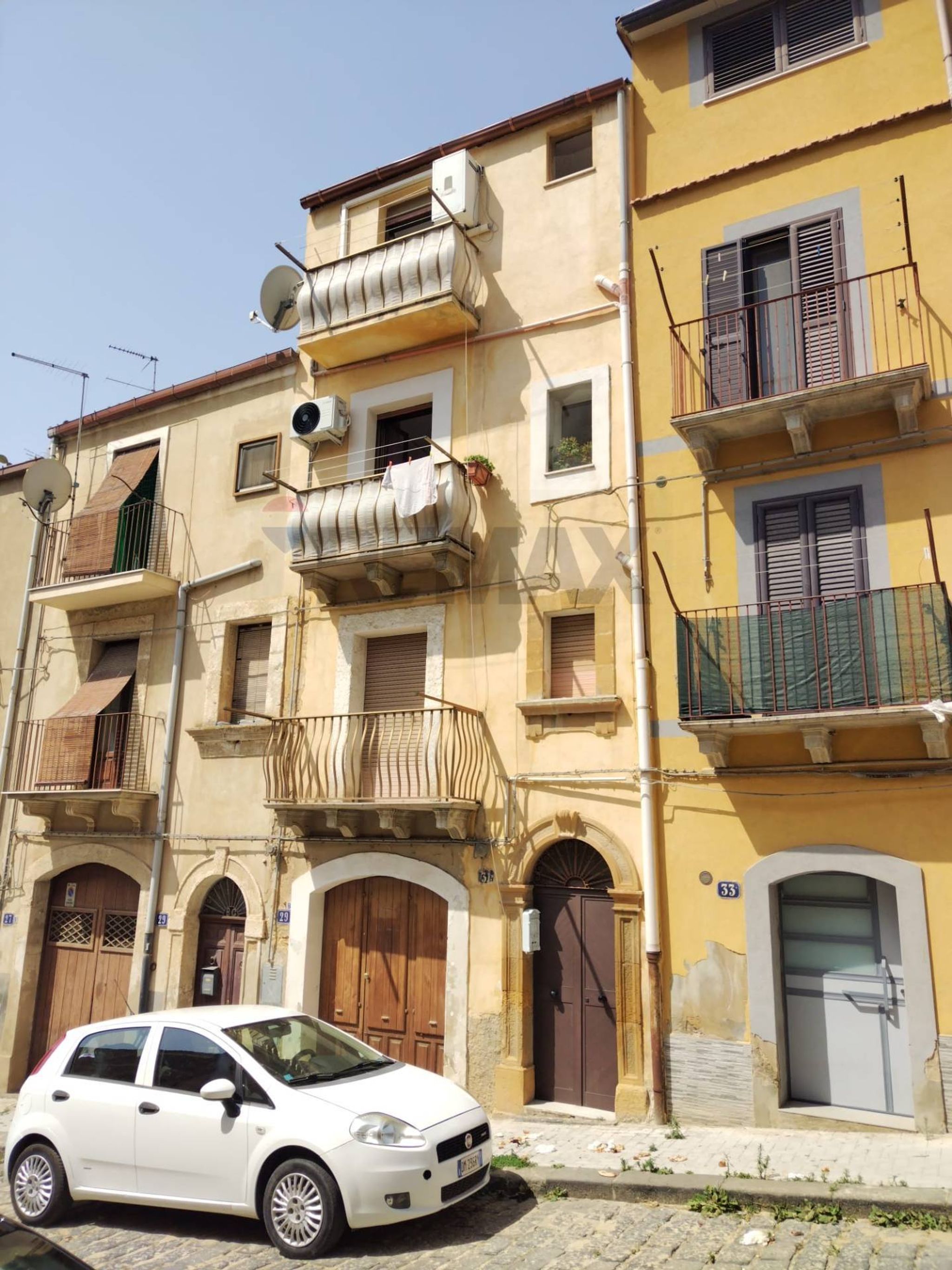 Immobile a Caltagirone