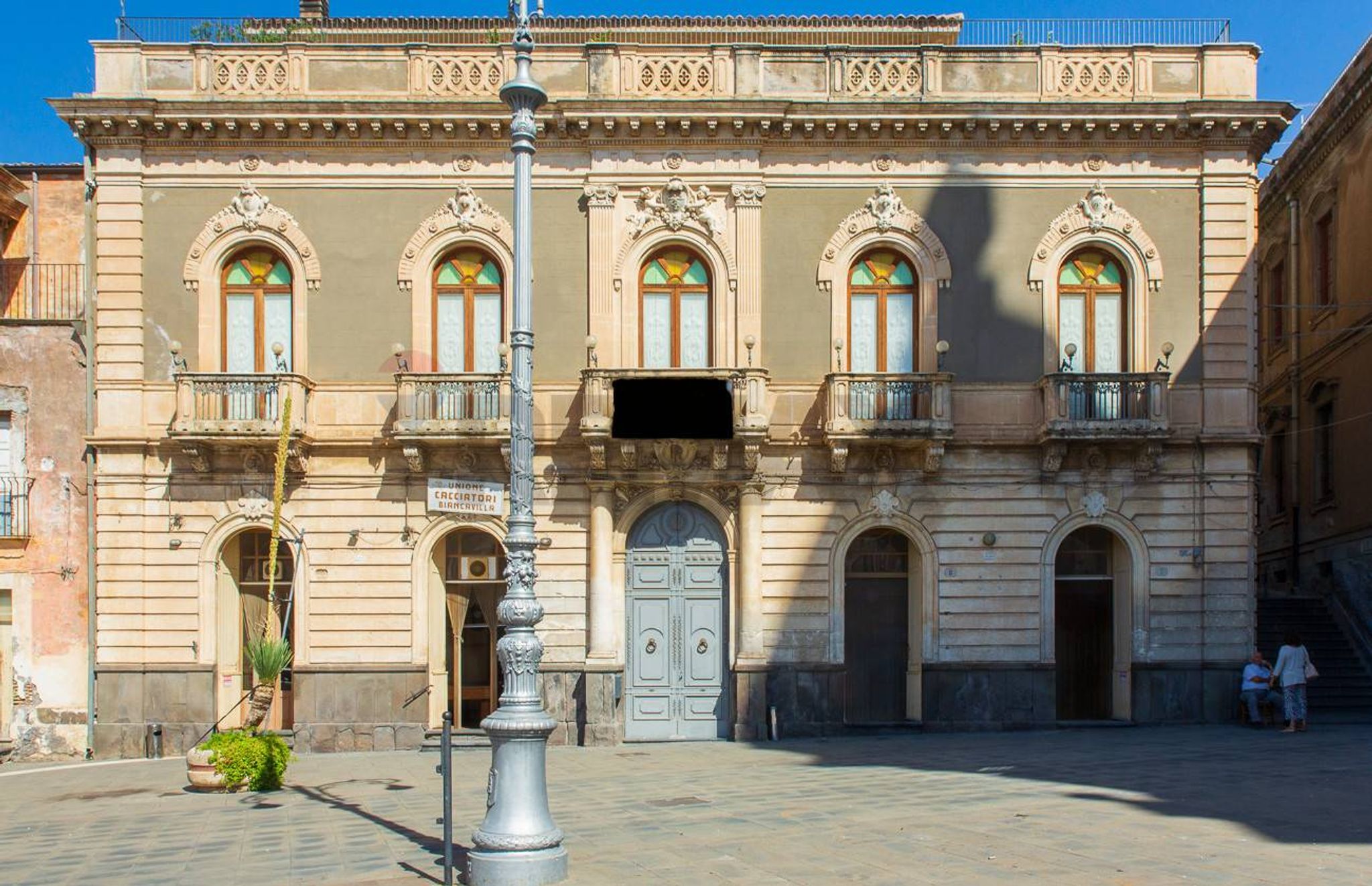 Edificio all'aperto