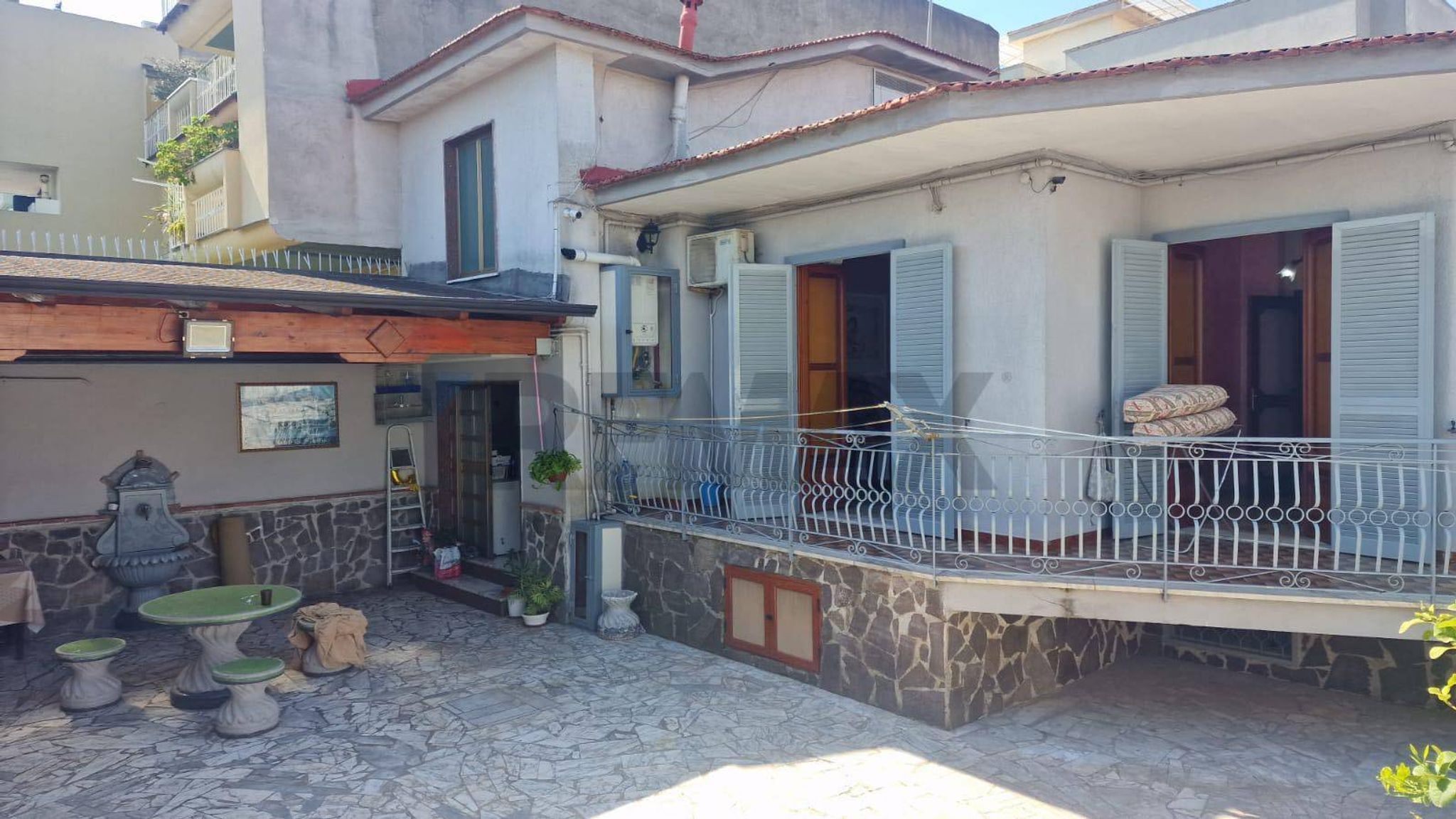 Casa all'aperto