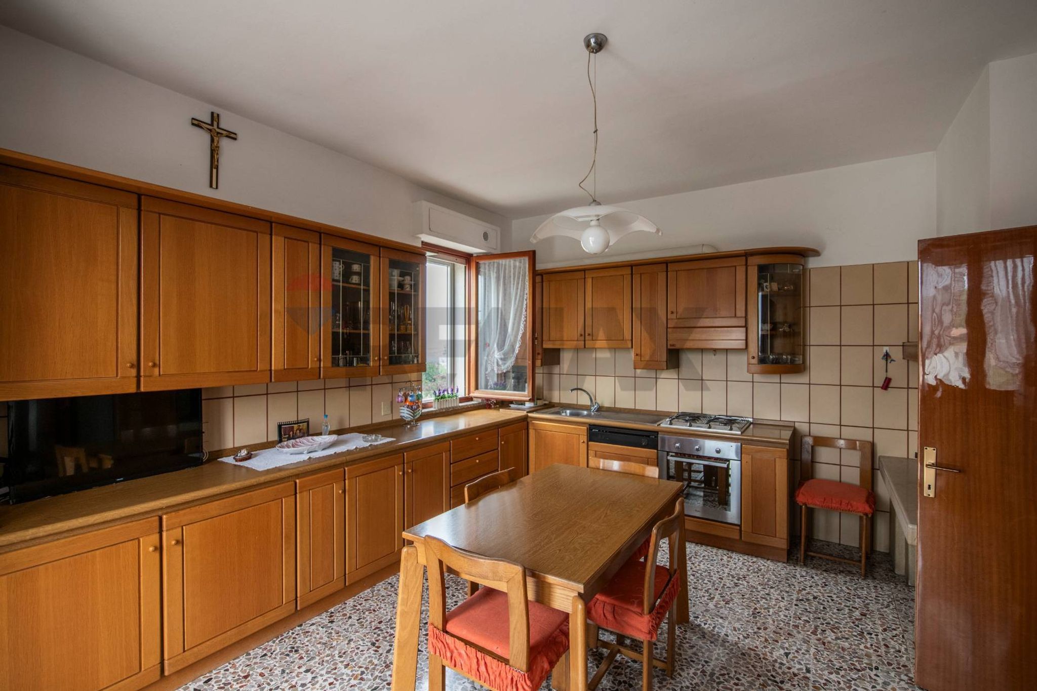 Property in Ostra Vetere