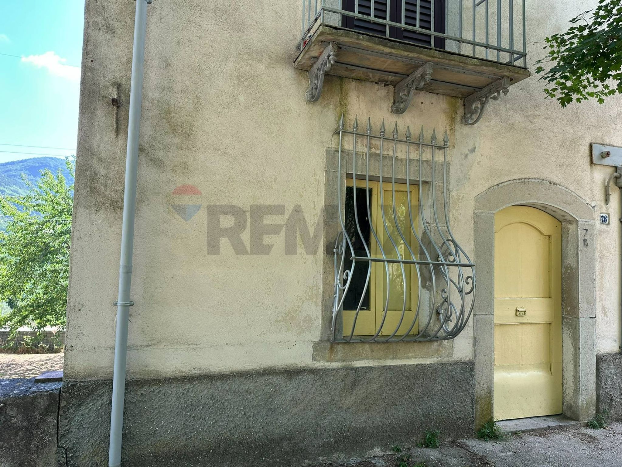 Edificio all'aperto