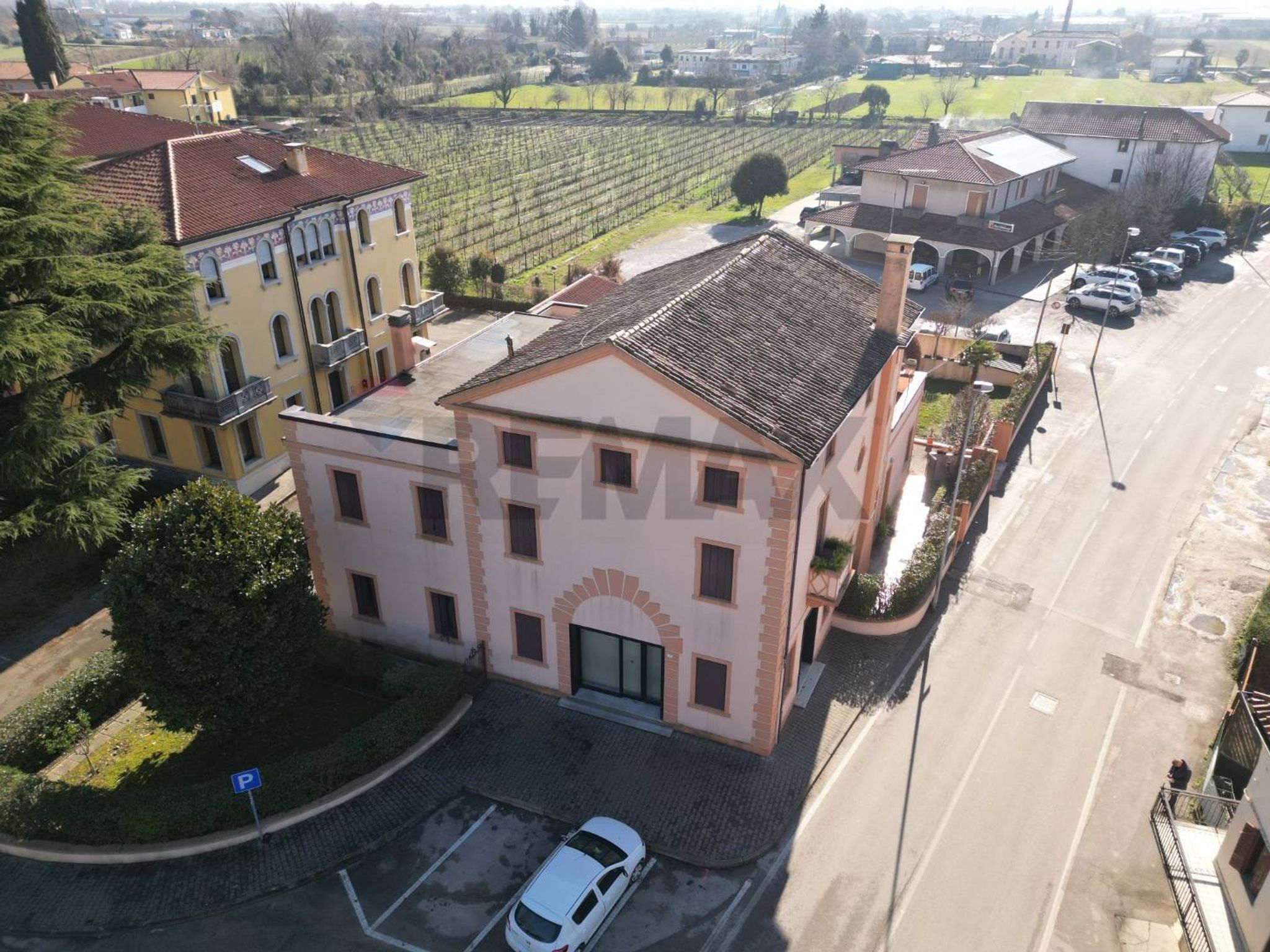 Edificio all'aperto