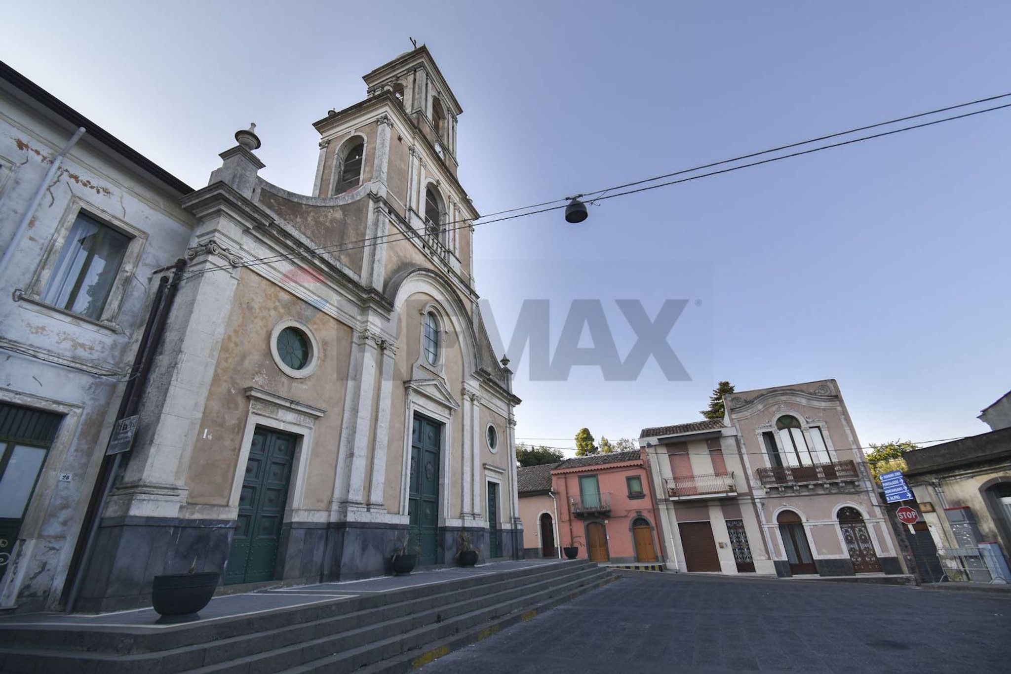 Edificio all'aperto
