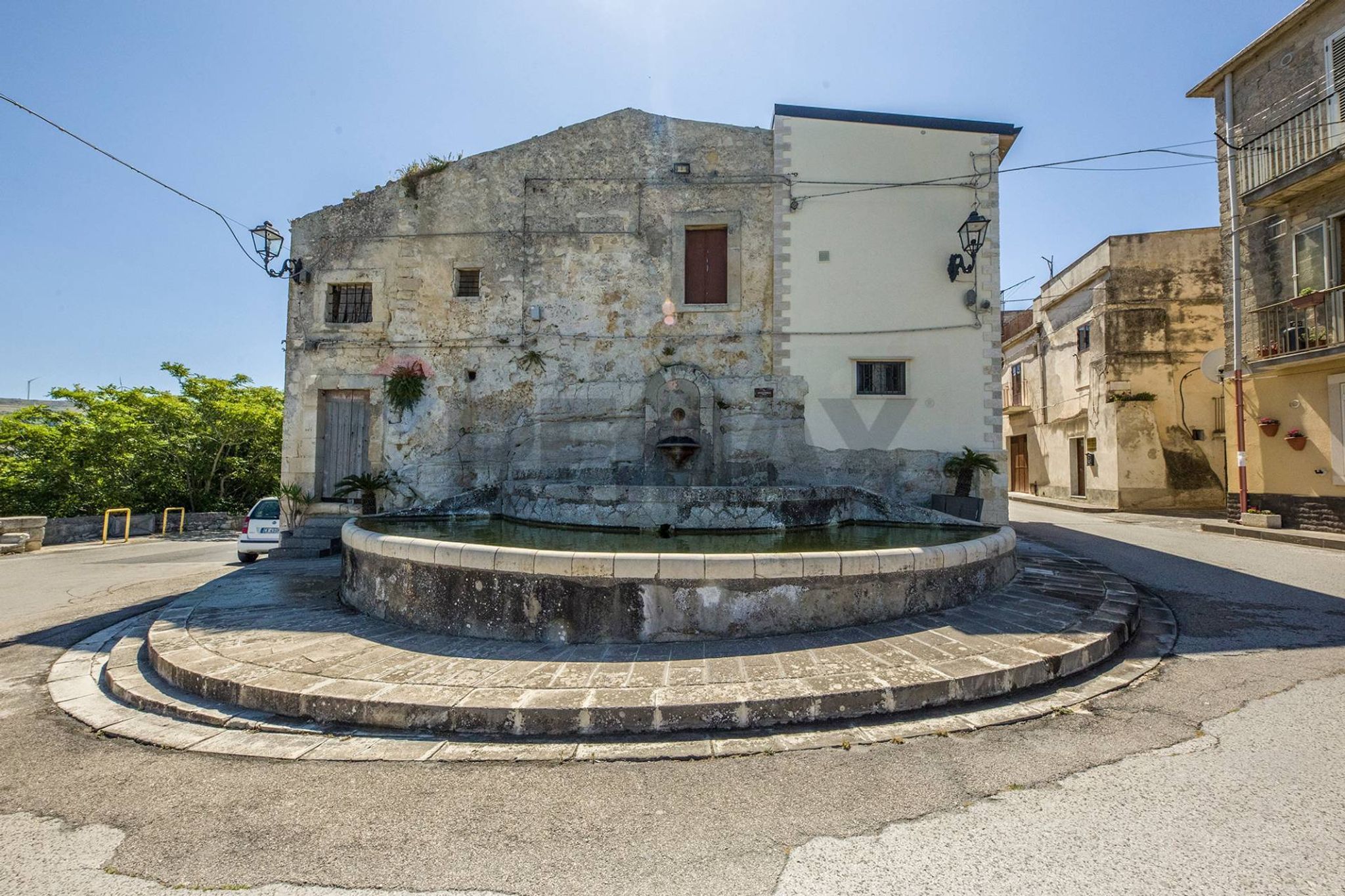 Edificio all'aperto