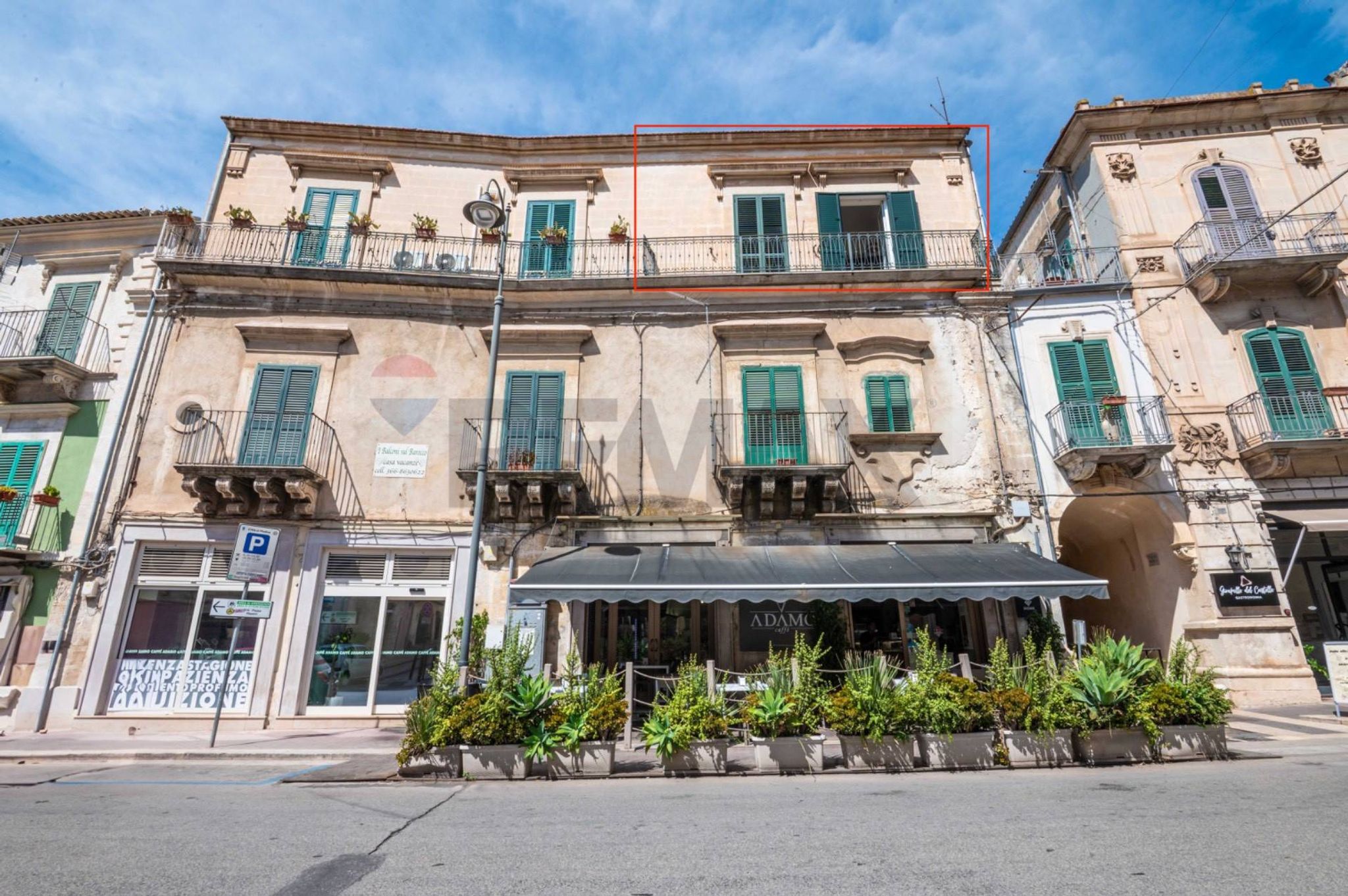 Edificio all'aperto