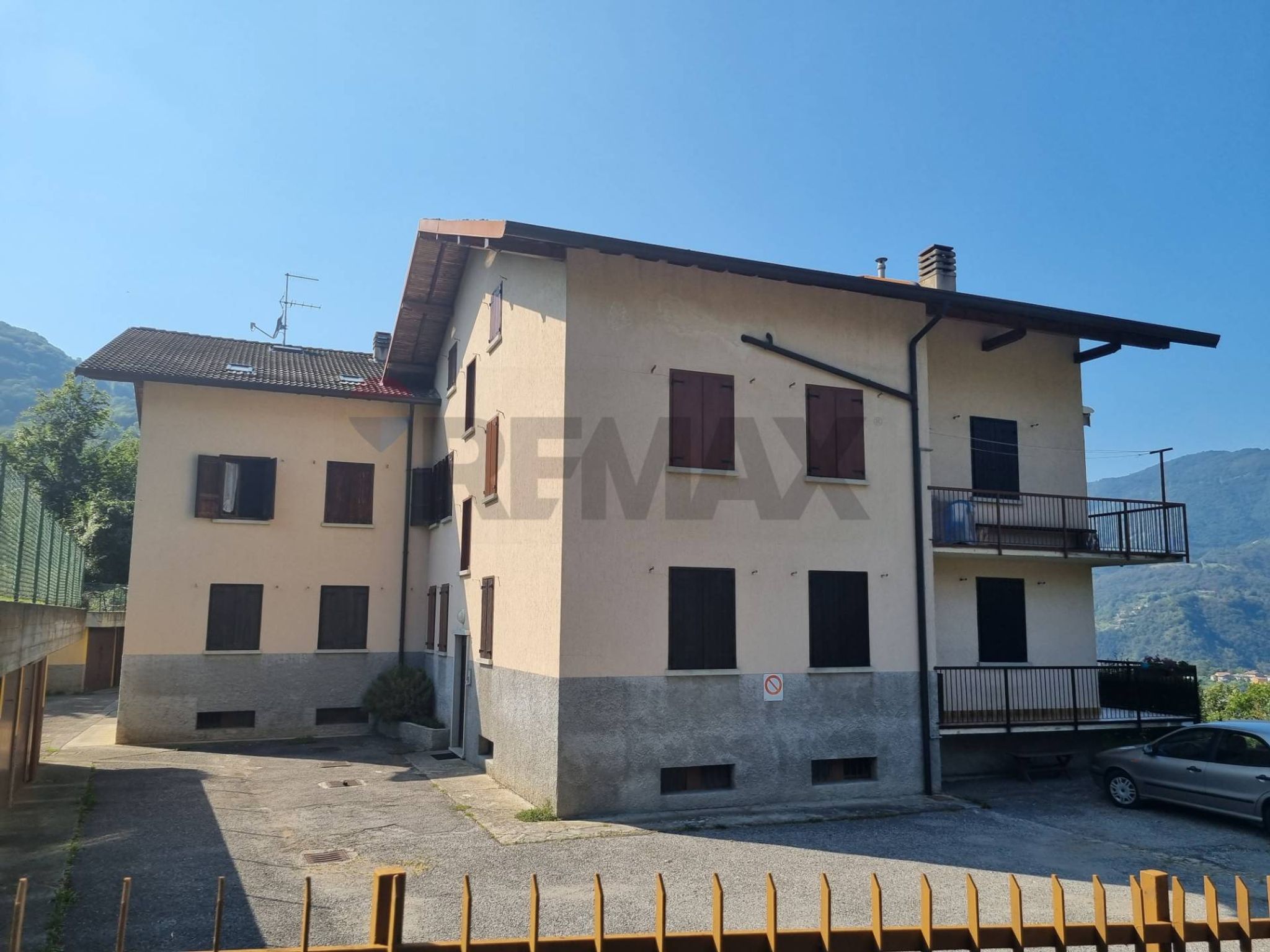 Edificio all'aperto