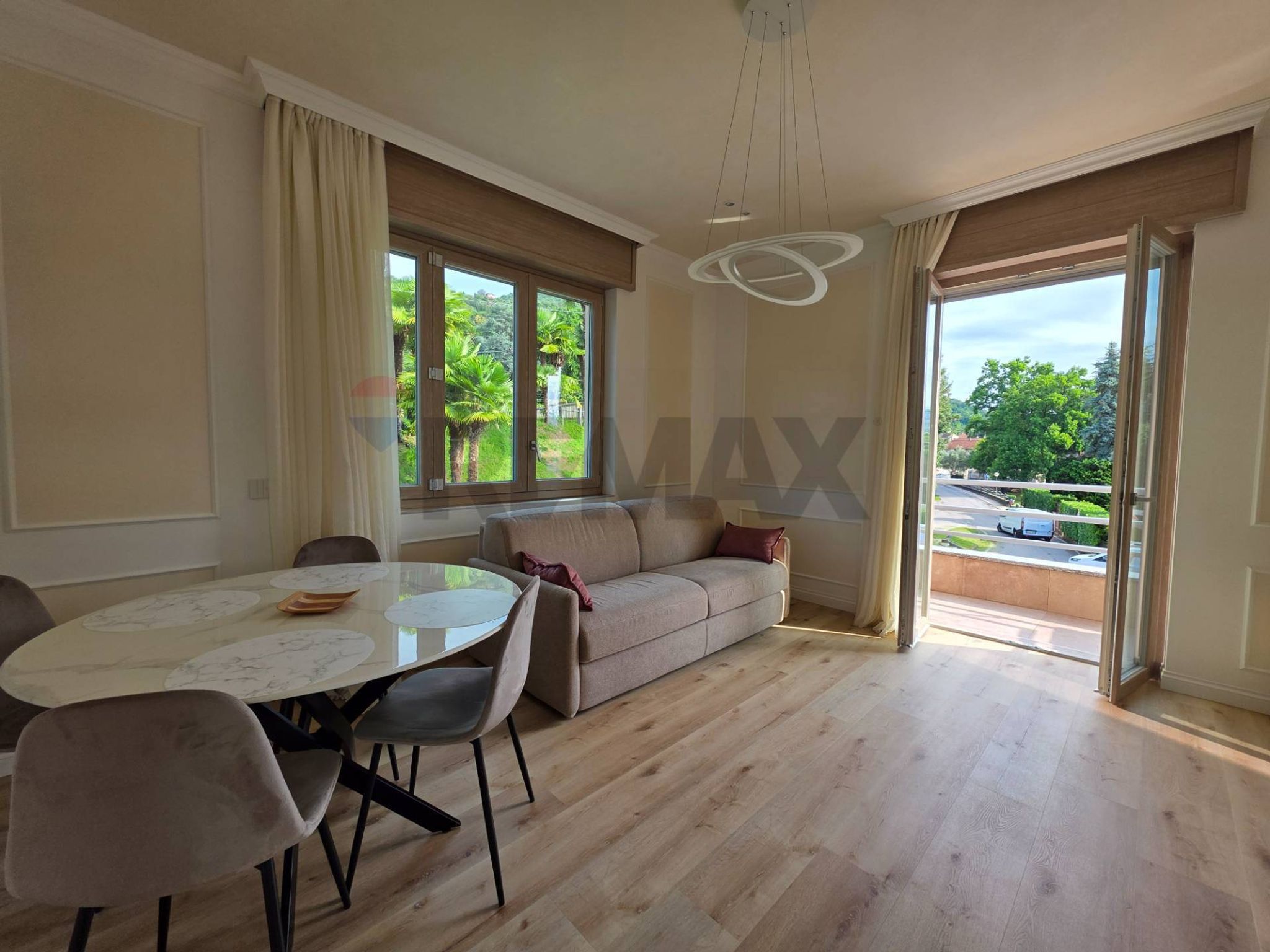 Property in Lesa