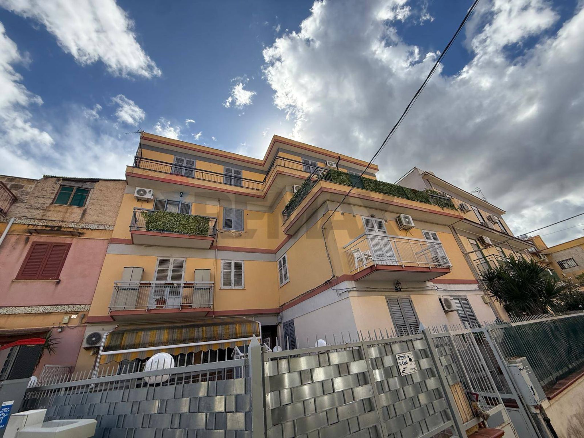Edificio all'aperto