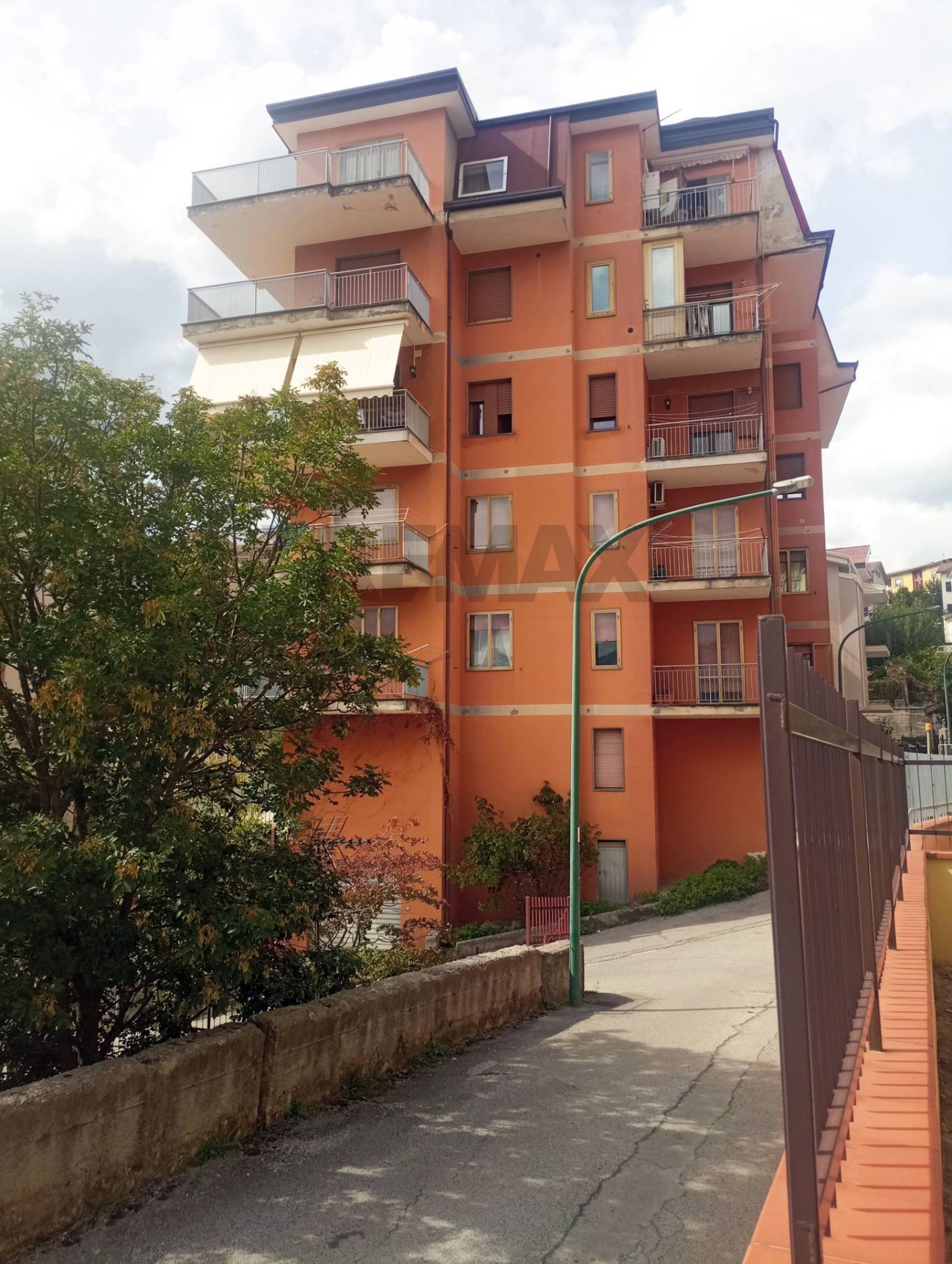 Edificio all'aperto