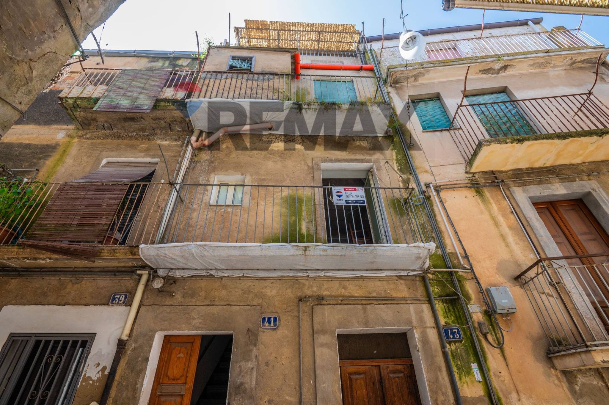 Edificio all'aperto
