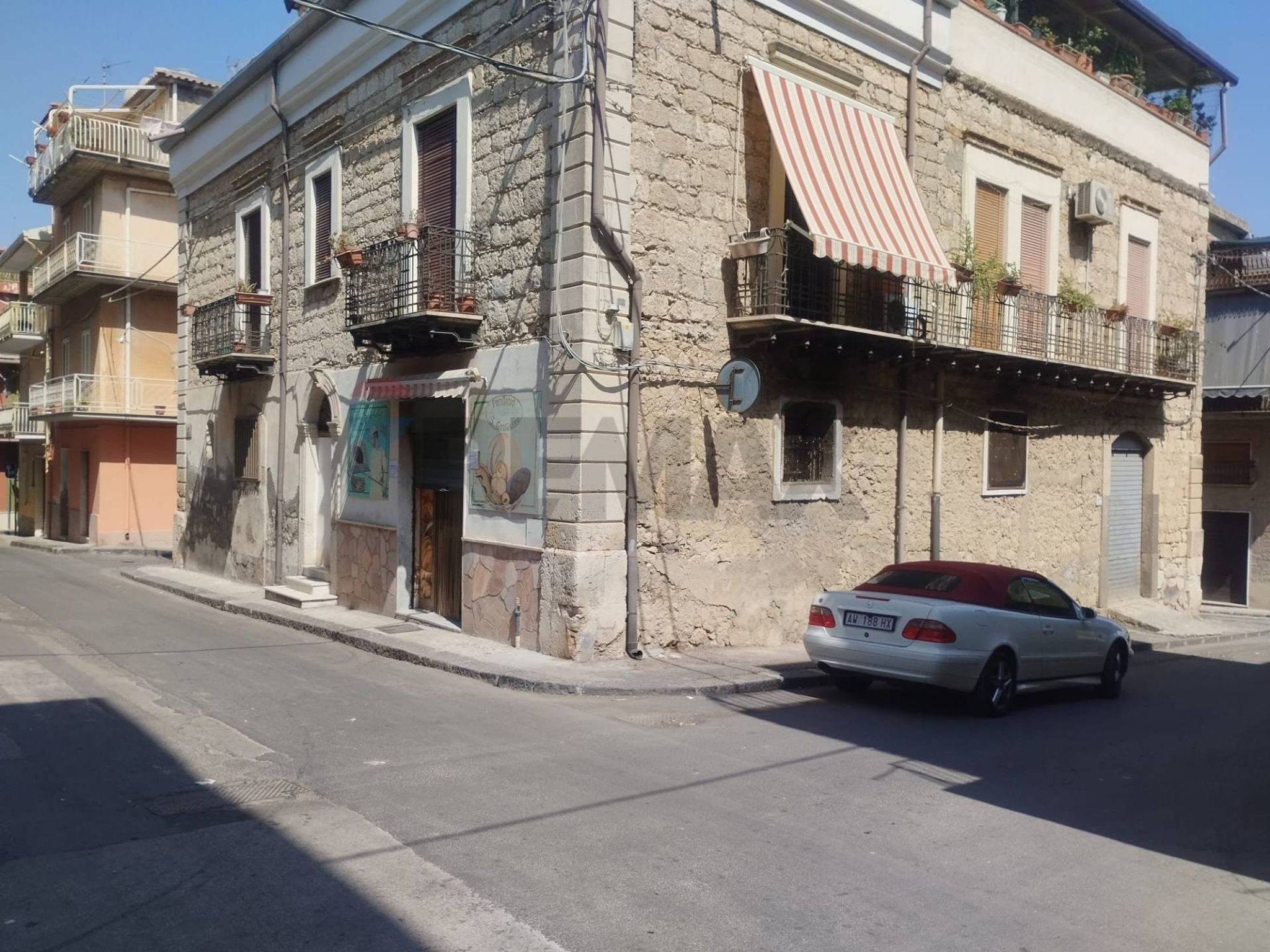 Edificio all'aperto