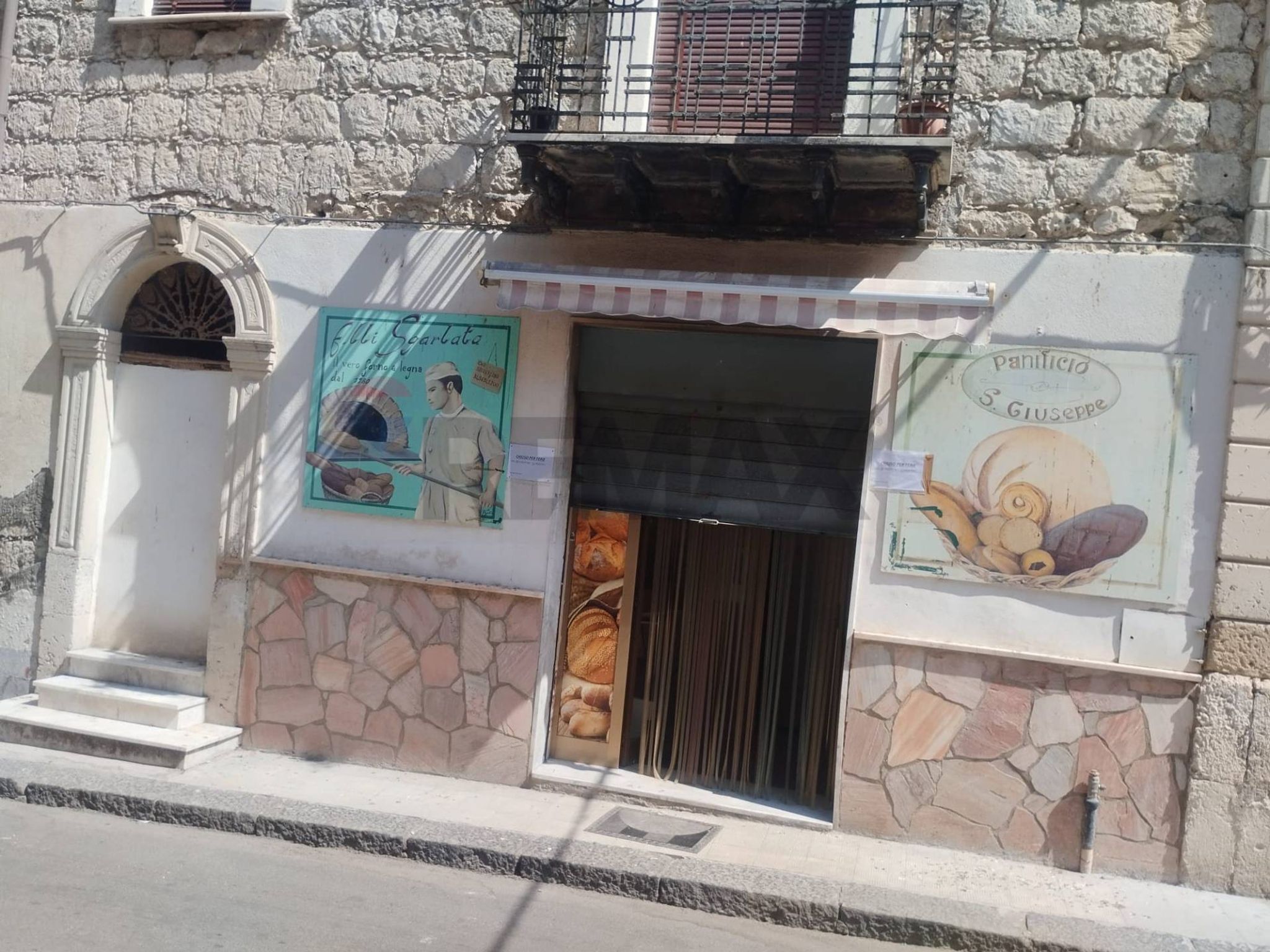 Edificio all'aperto