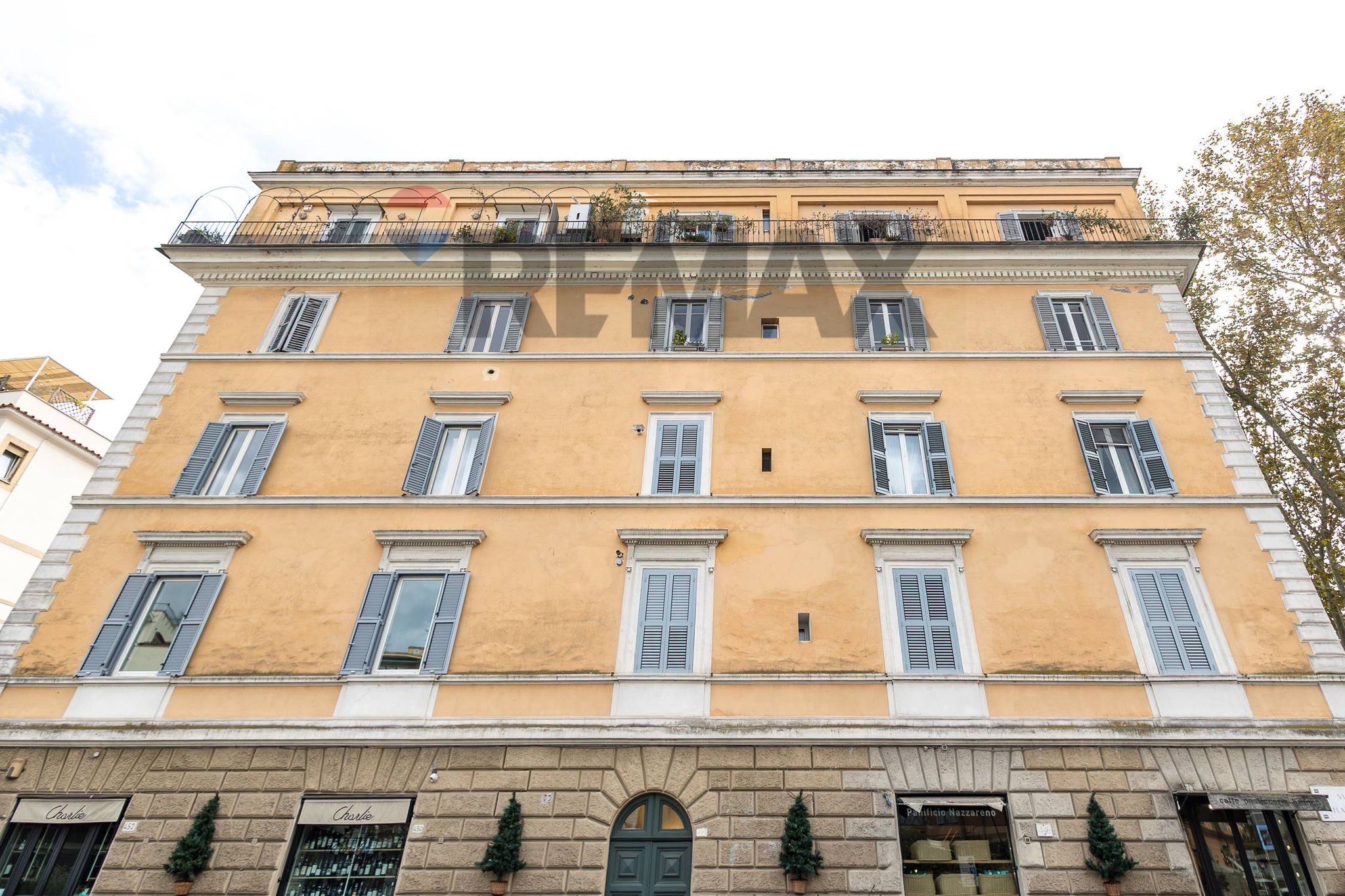 Property in Roma