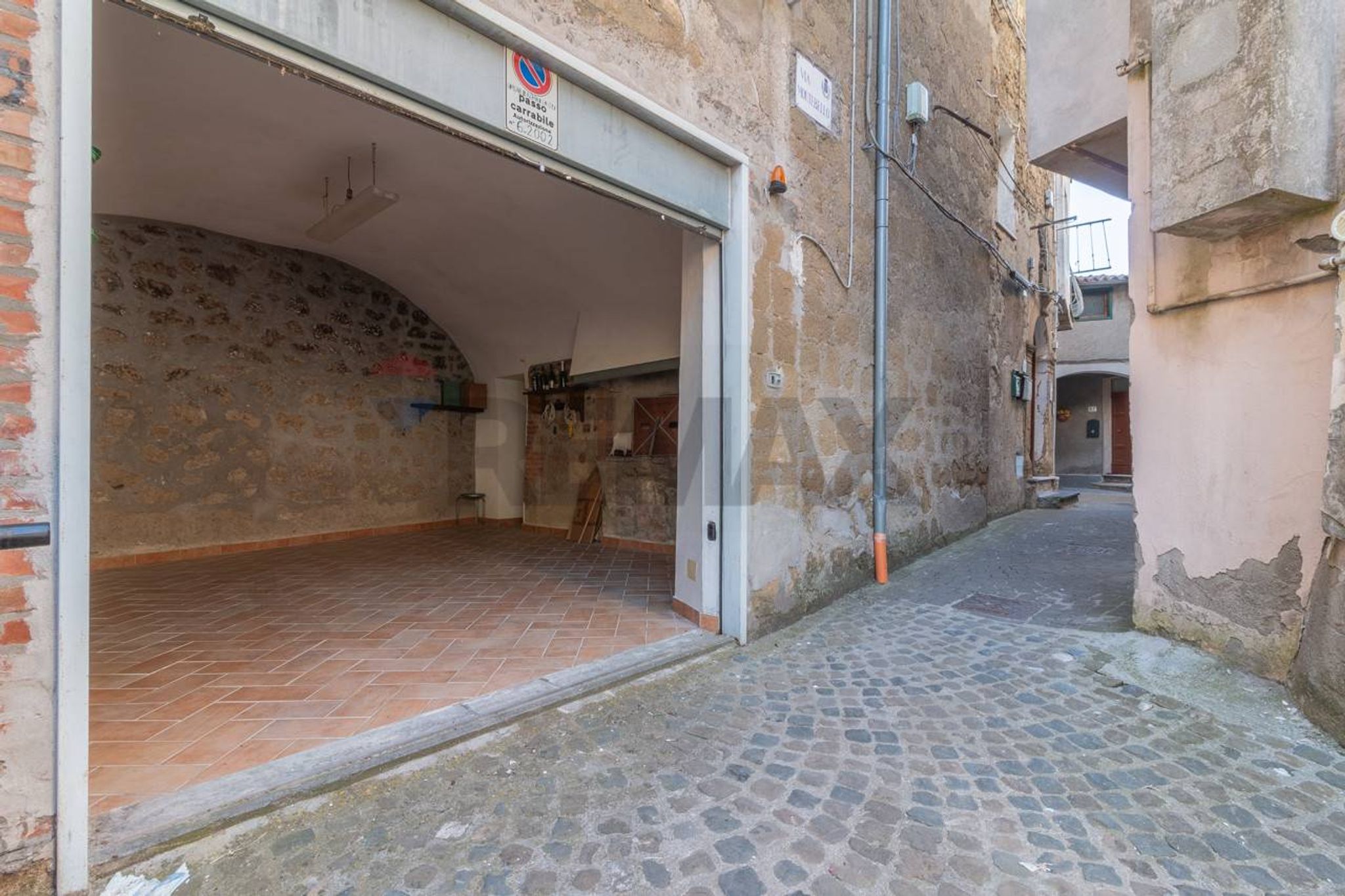 Edificio all'aperto