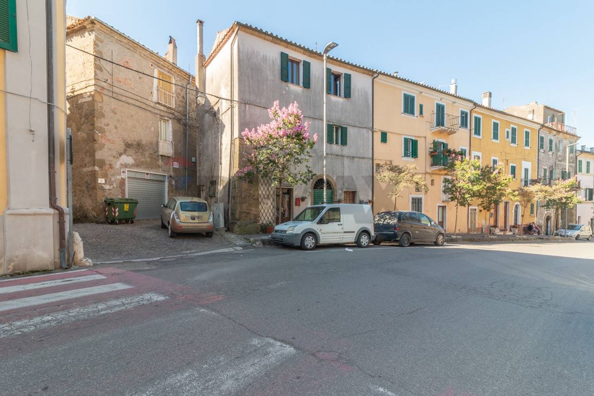 Edificio all'aperto