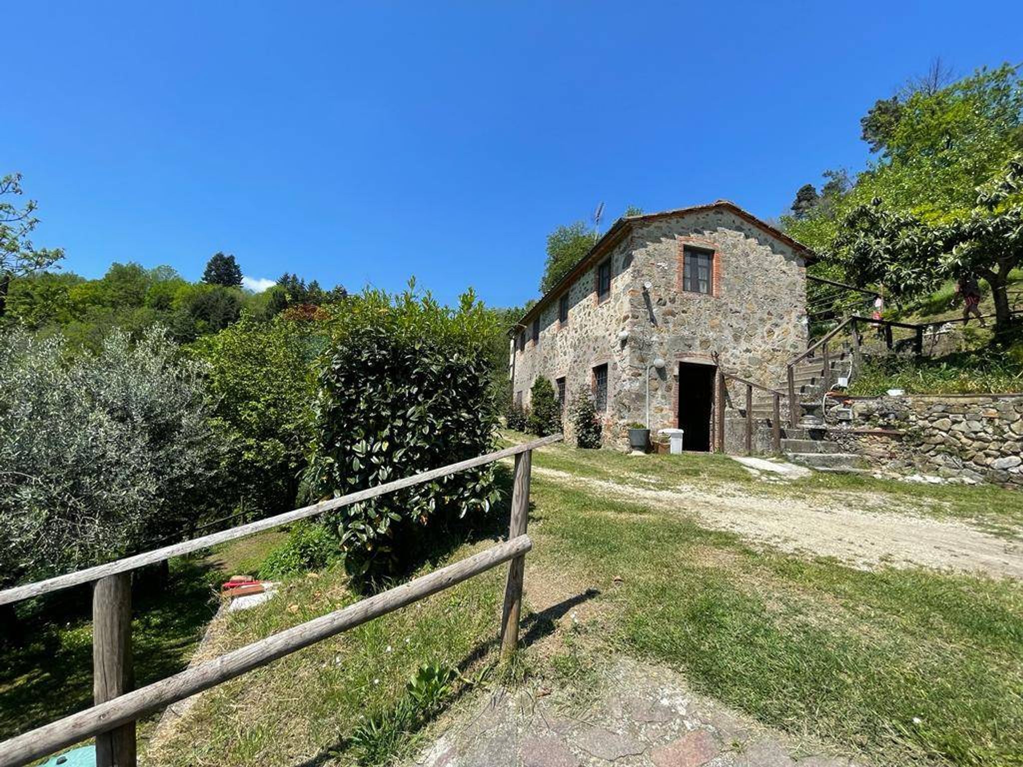Immobile a Pescaglia