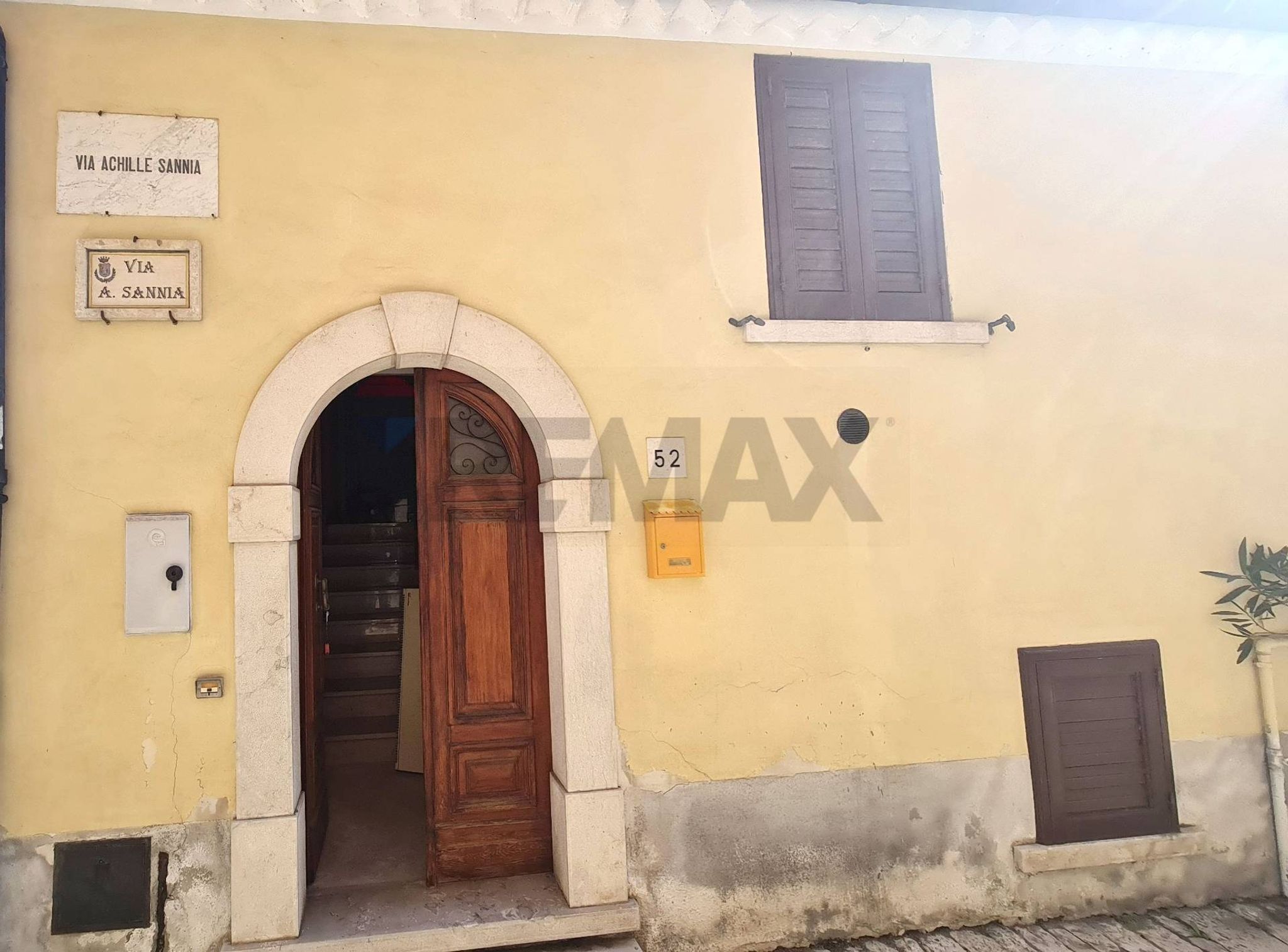 Edificio all'aperto