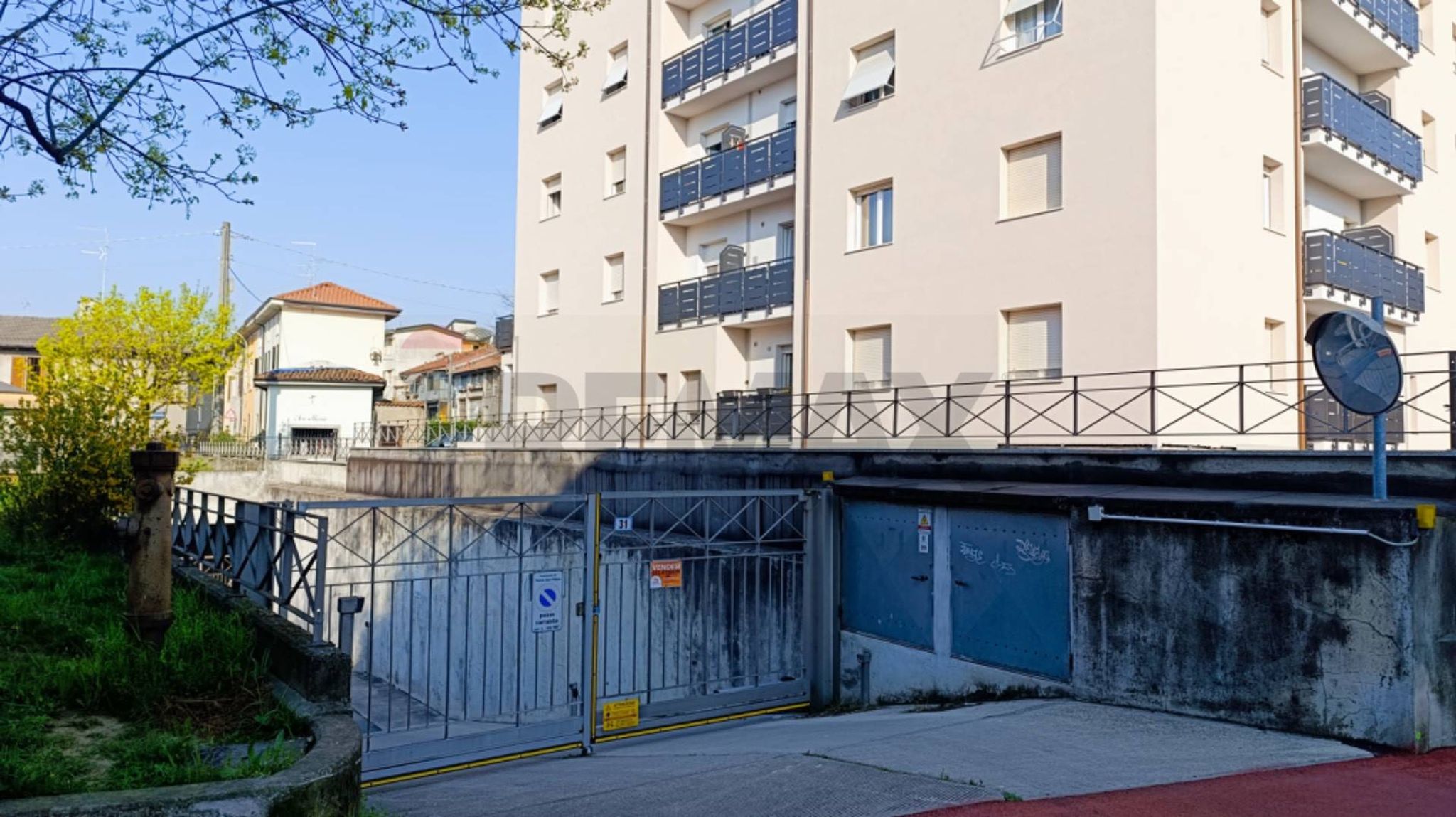 Edificio all'aperto